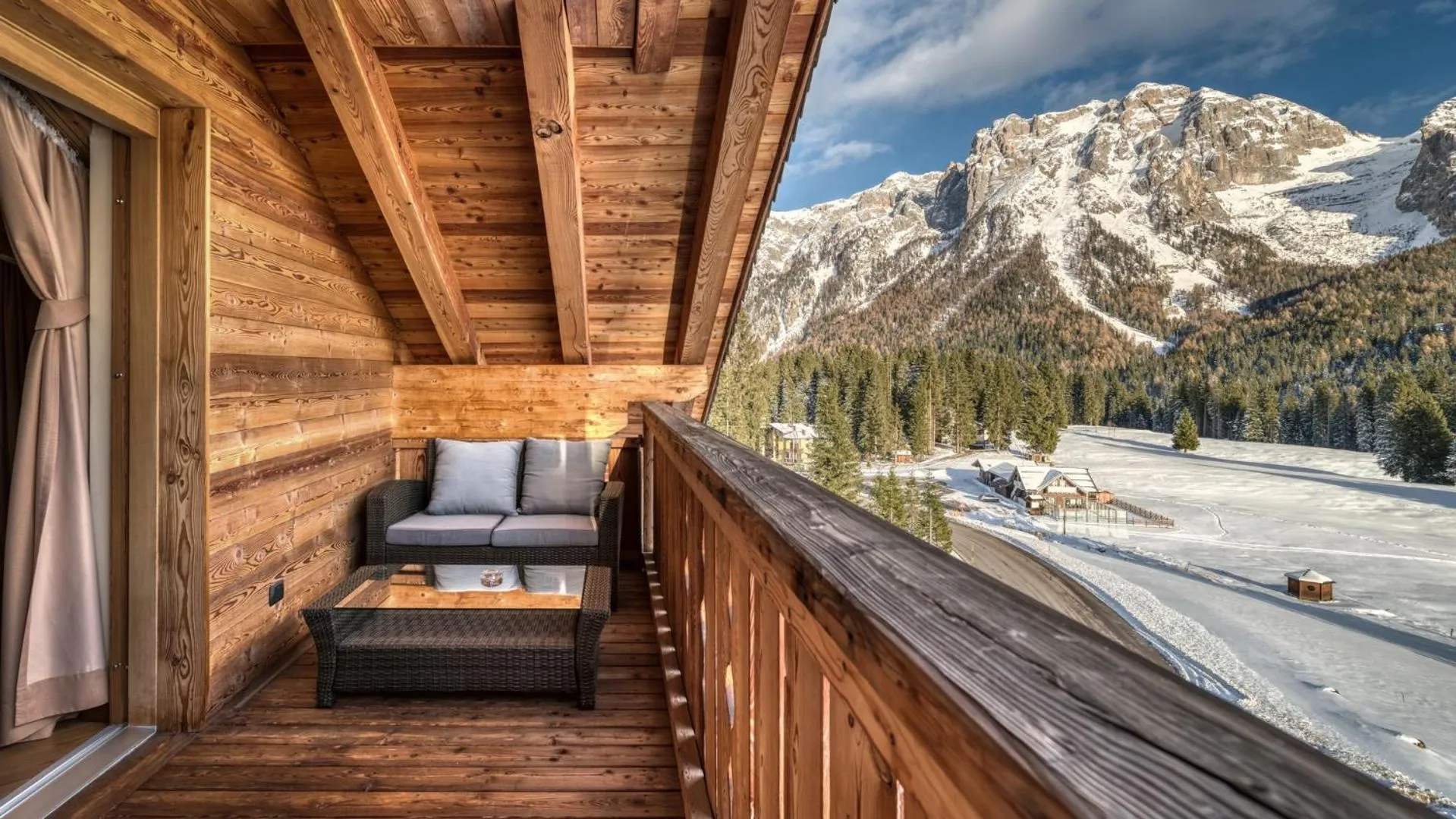 Balcony/Terrace in Maribel Hotel