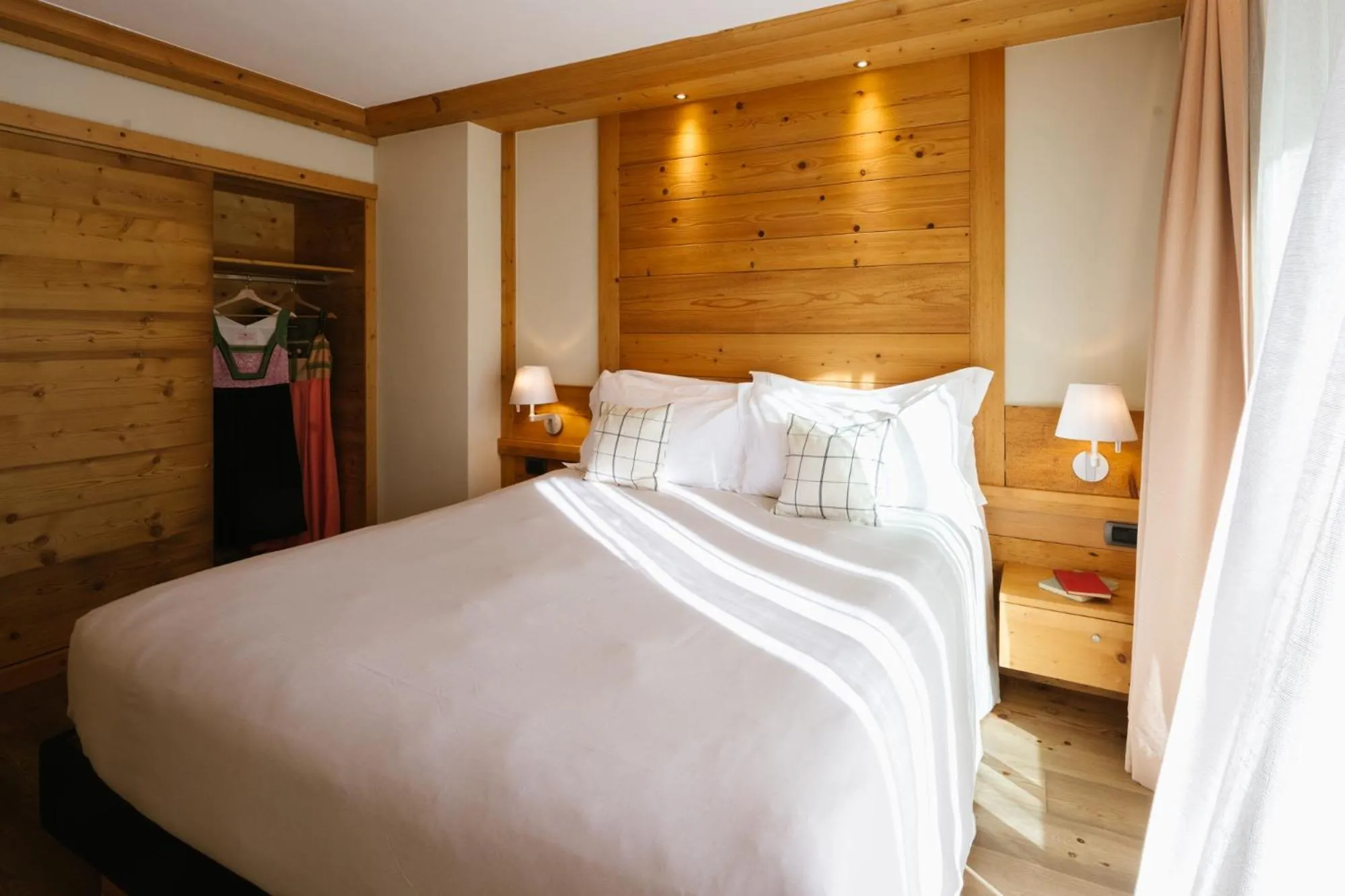 Bed in Maribel Hotel