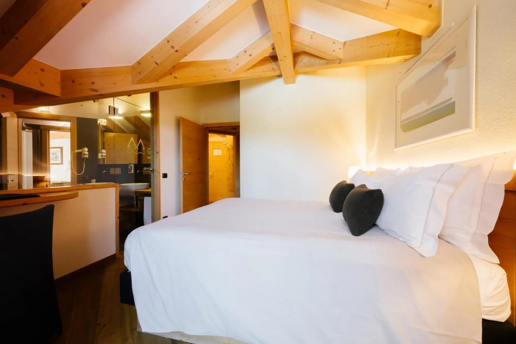 Bed in Maribel Hotel