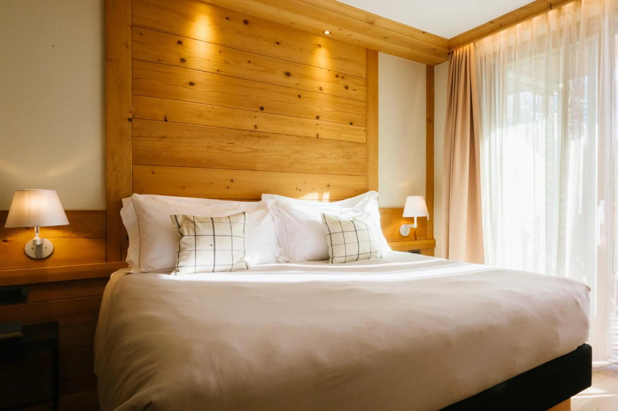 Bed in Maribel Hotel