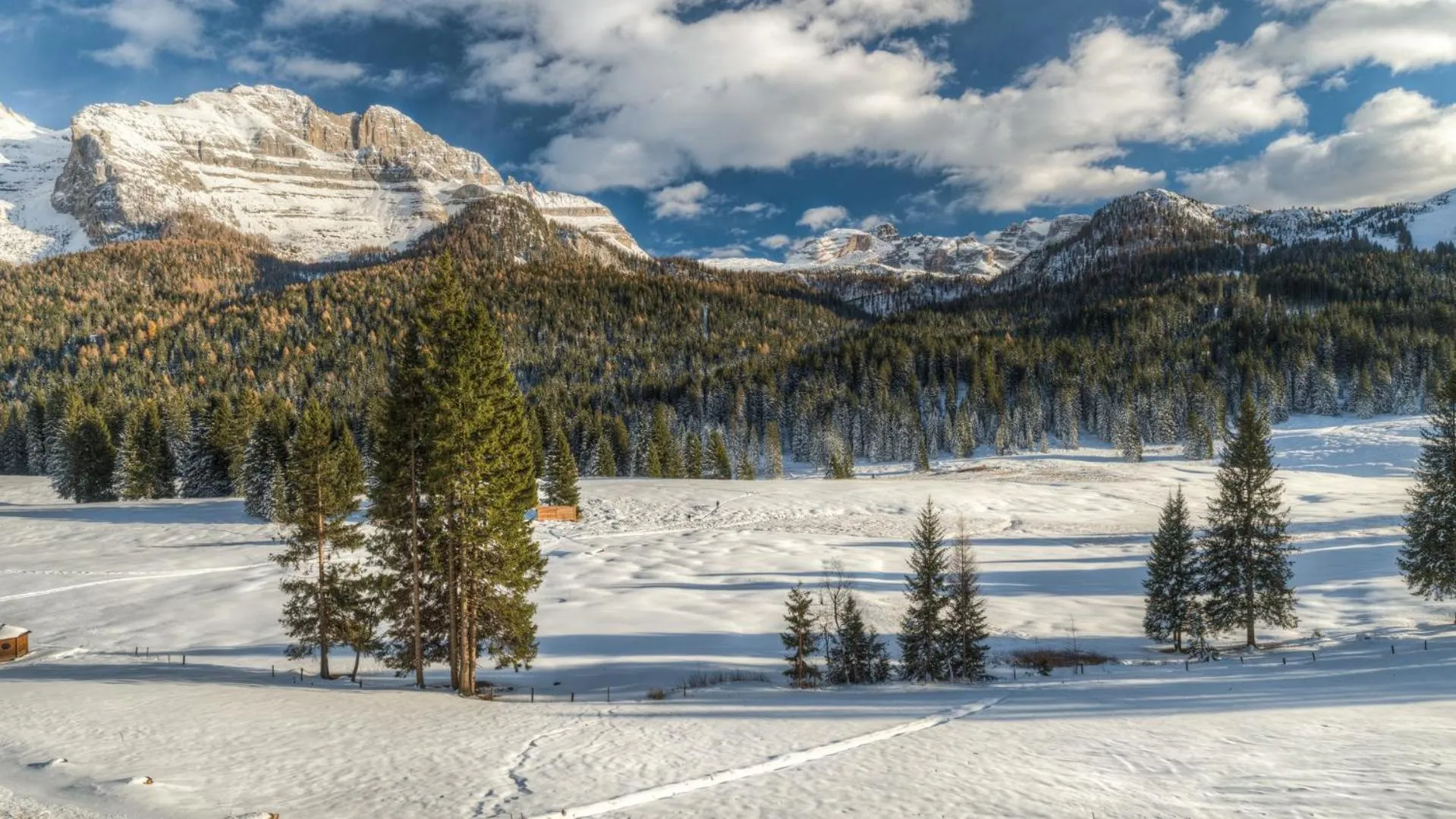 Natural landscape in Maribel Hotel