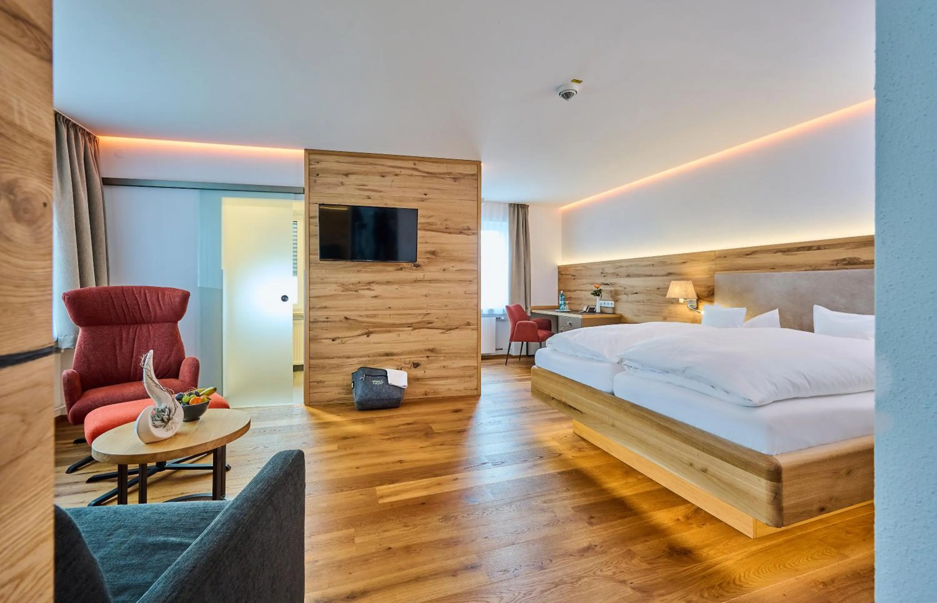 Photo of the whole room, Bed in Landhotel Geyer