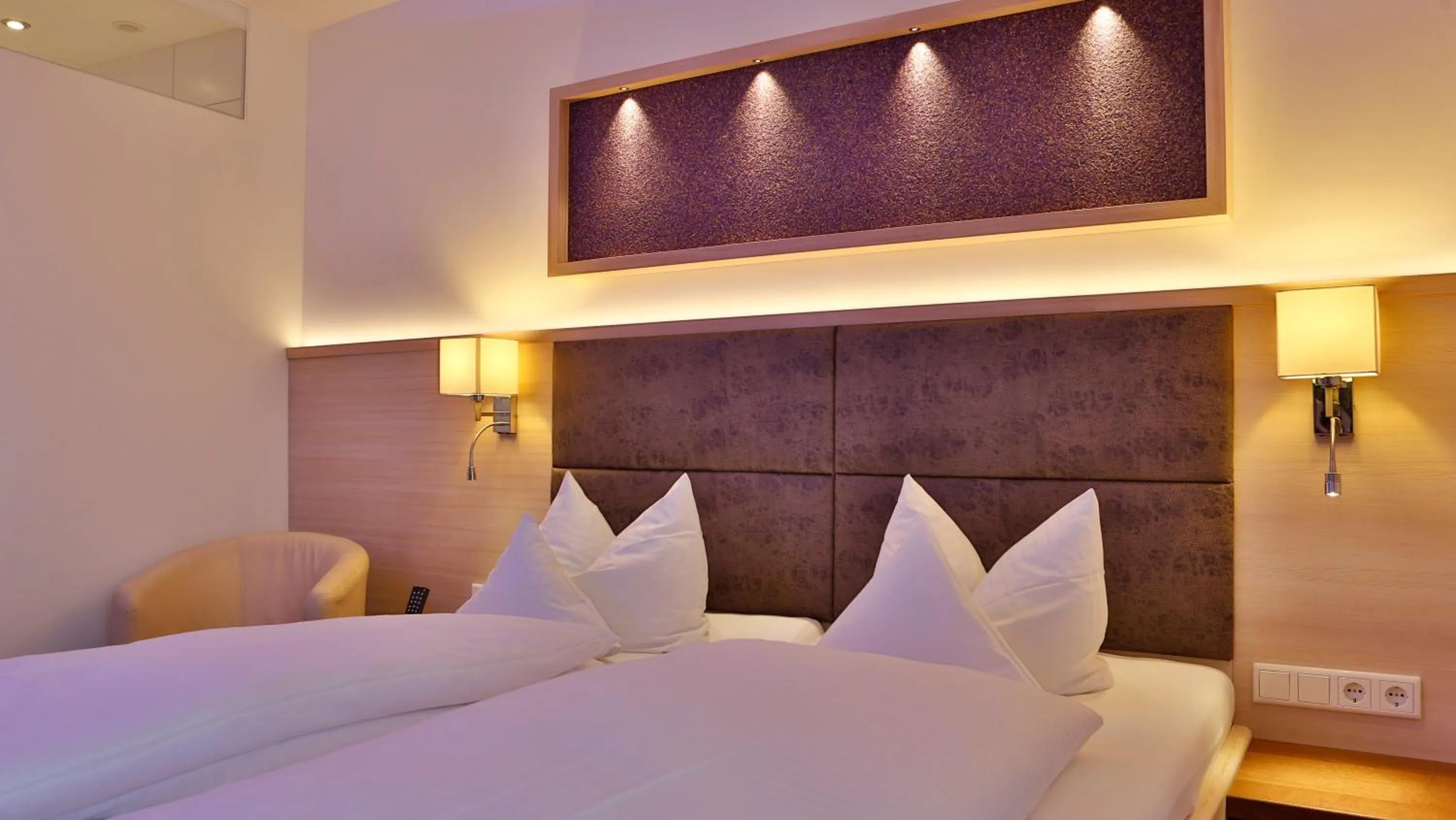 Bedroom, Bed in Landhotel Geyer