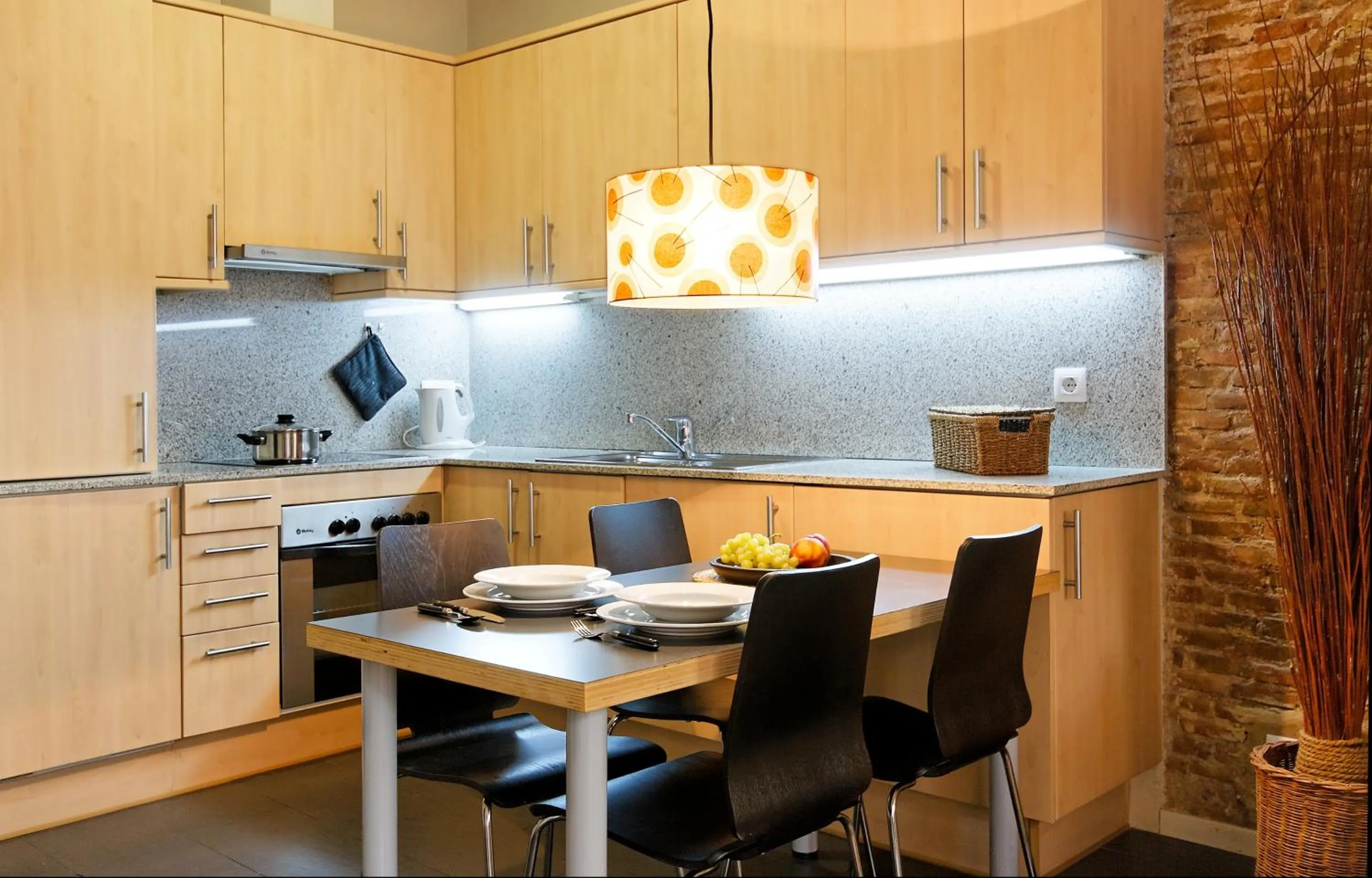 Kitchen or kitchenette in Inside Barcelona Apartments Esparteria