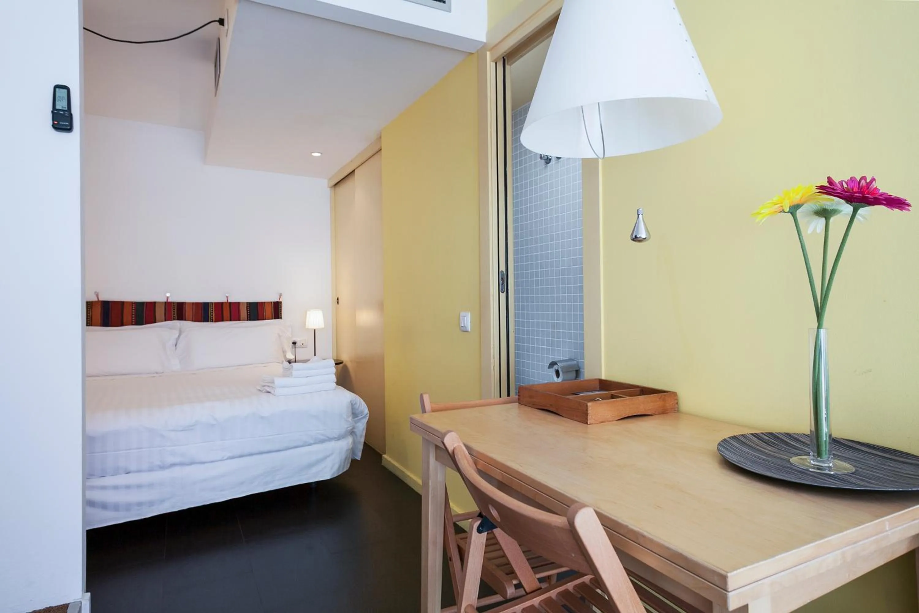 Bedroom, Bed in Inside Barcelona Apartments Esparteria