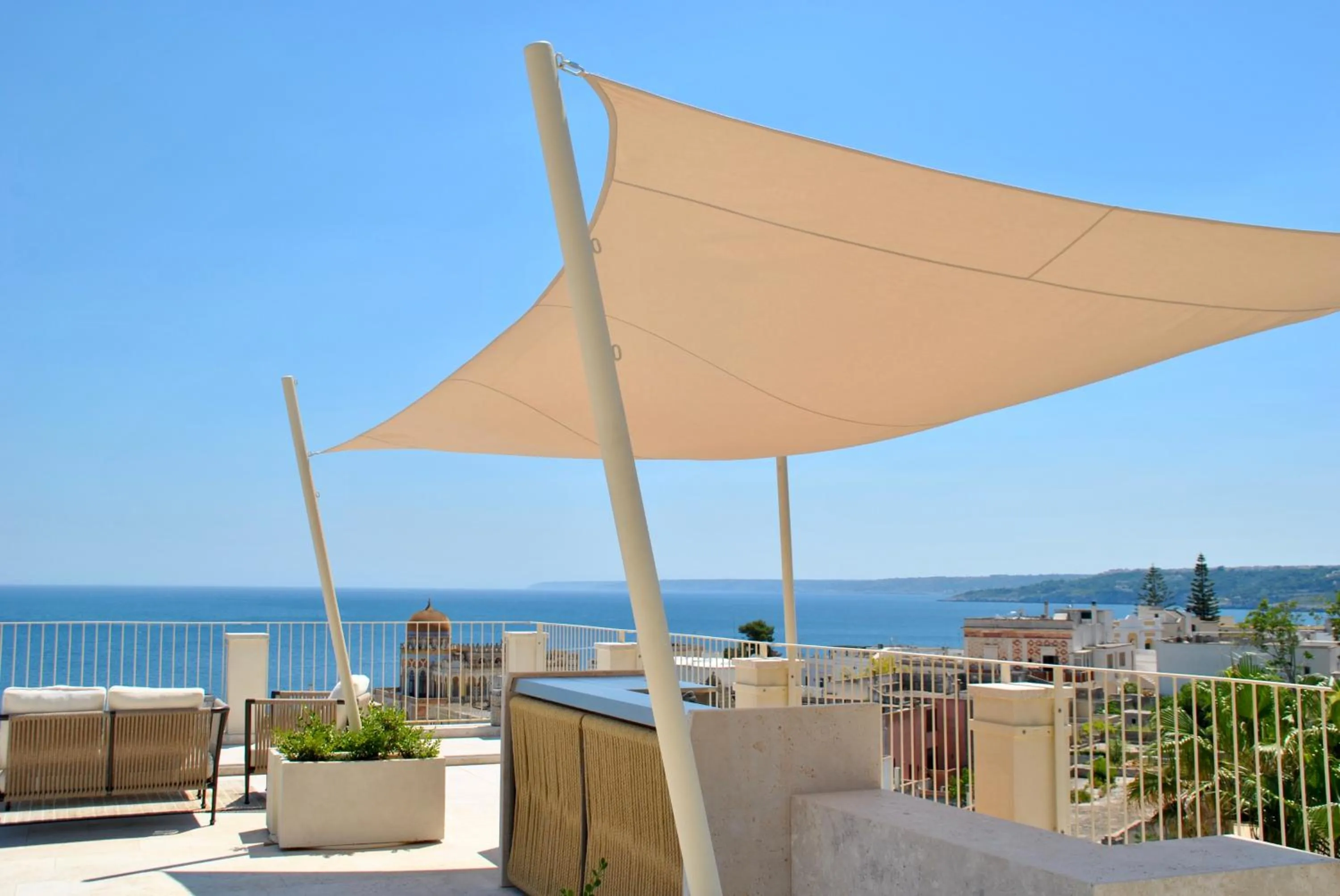 Balcony/Terrace in Est hotel