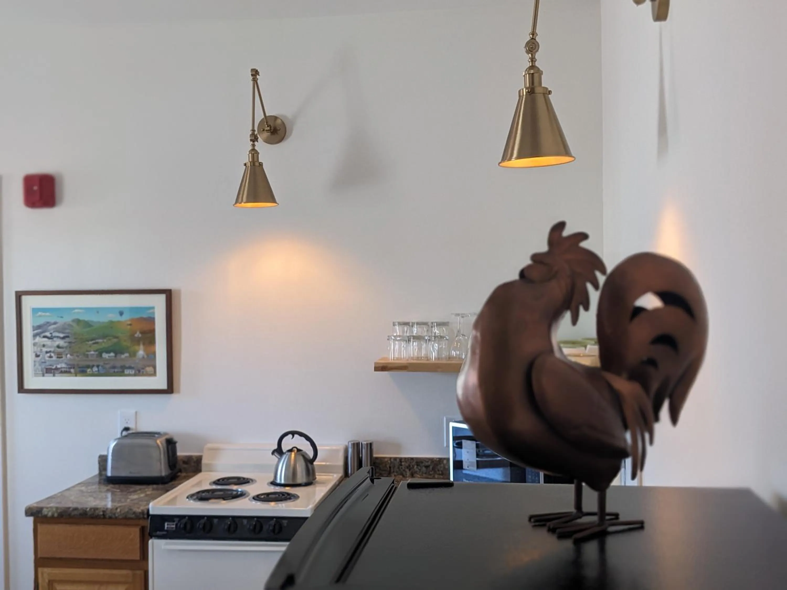 Kitchen or kitchenette in Bristol Suites