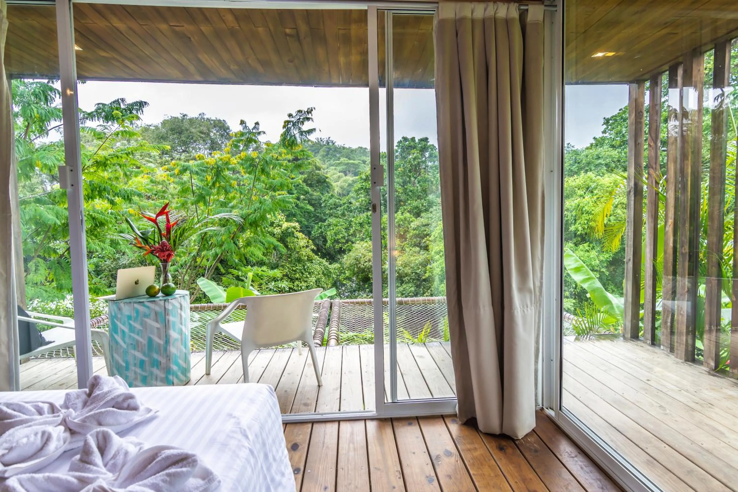 Spring, Bed in Sweet Harmony Hotel Boutique by Xarm Hotels