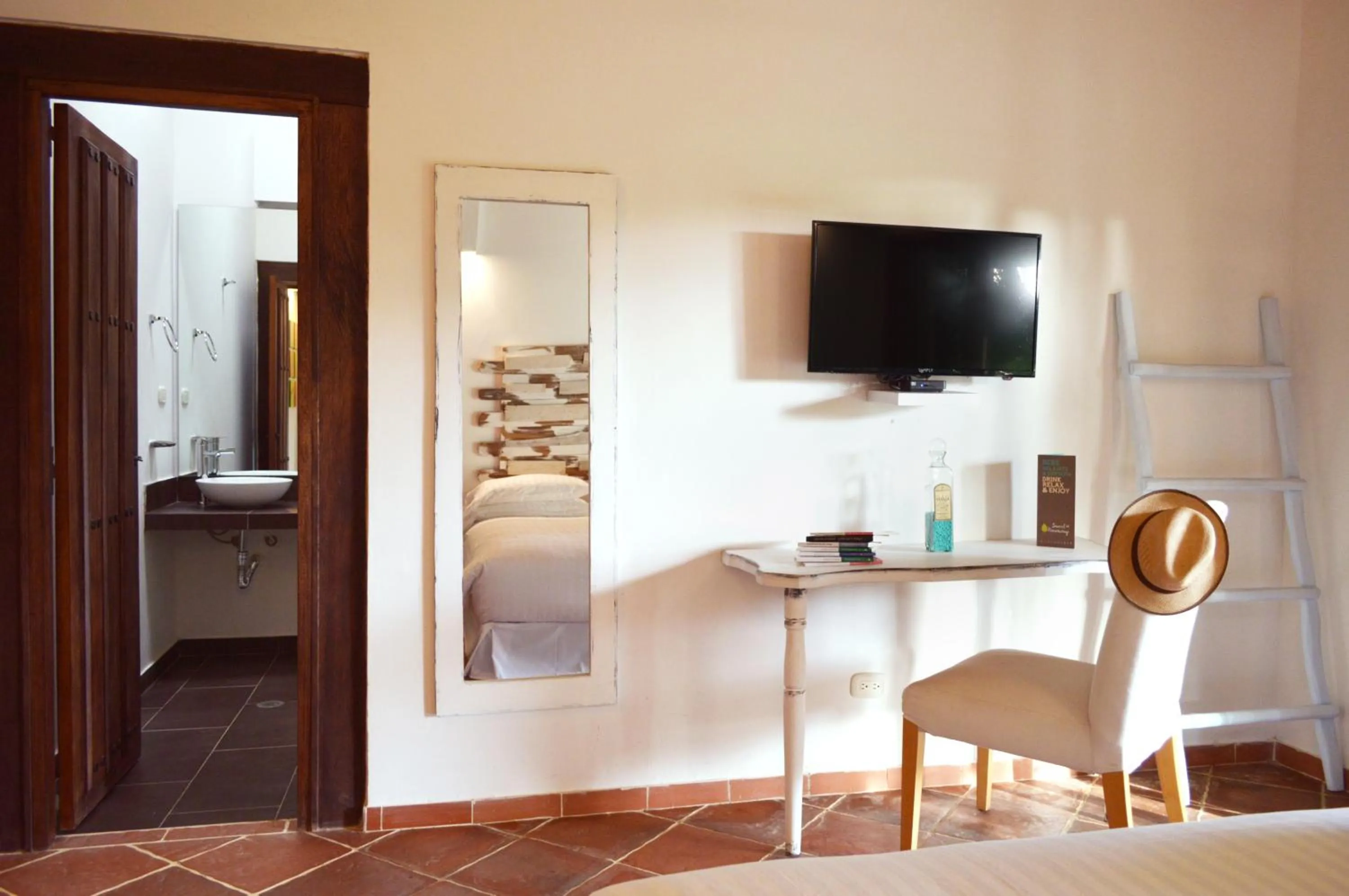 Bed in Sweet Harmony Hotel Boutique by Xarm Hotels