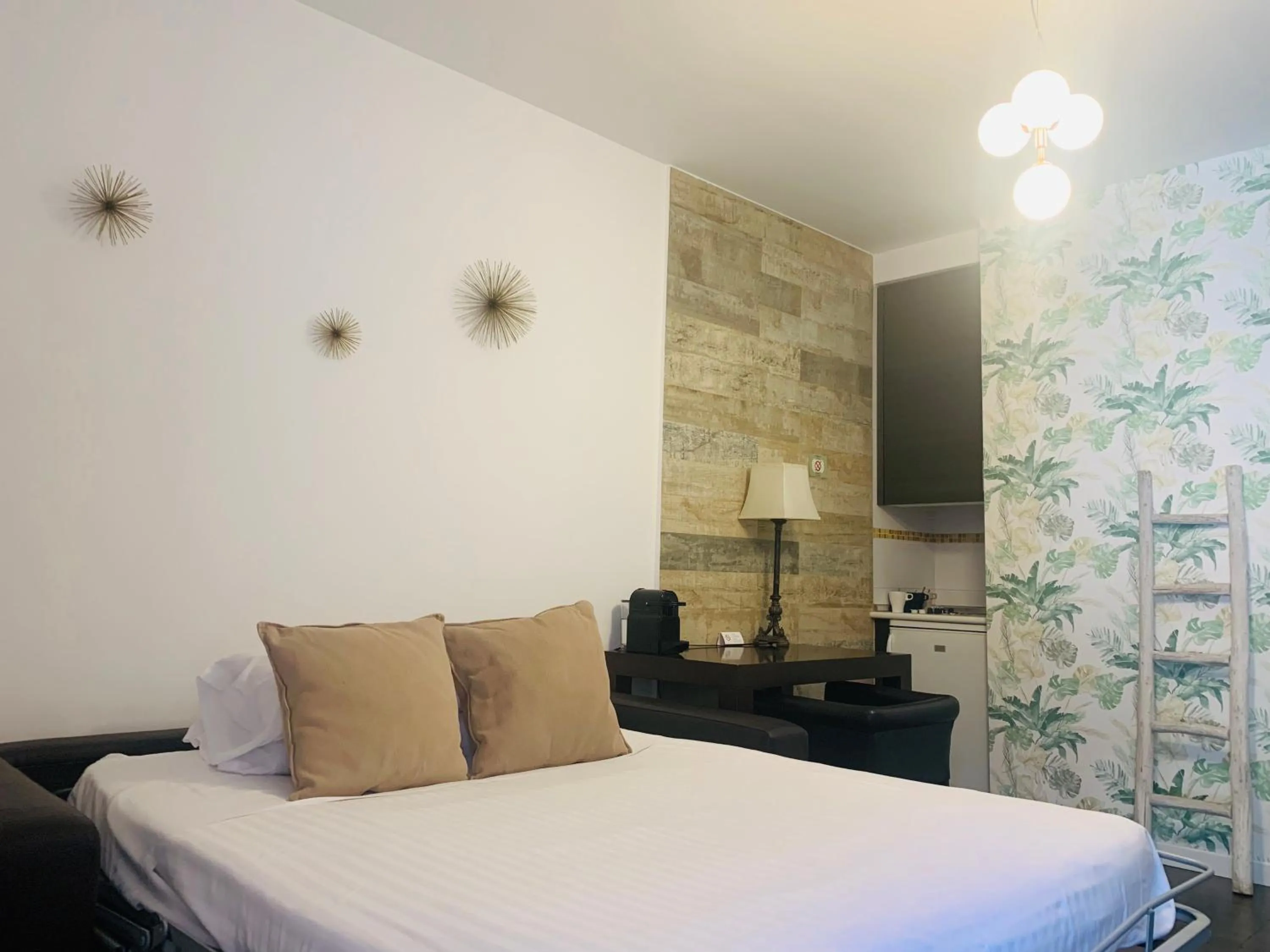 Bedroom, Bed in Alda Suite de los Reyes