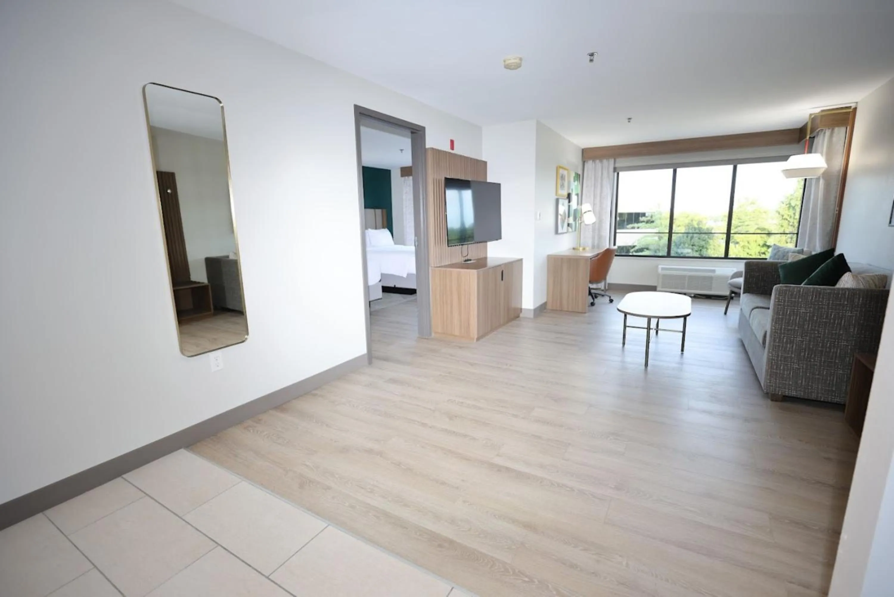 Photo of the whole room in Holiday Inn Saint Louis-Fairview Heights by IHG