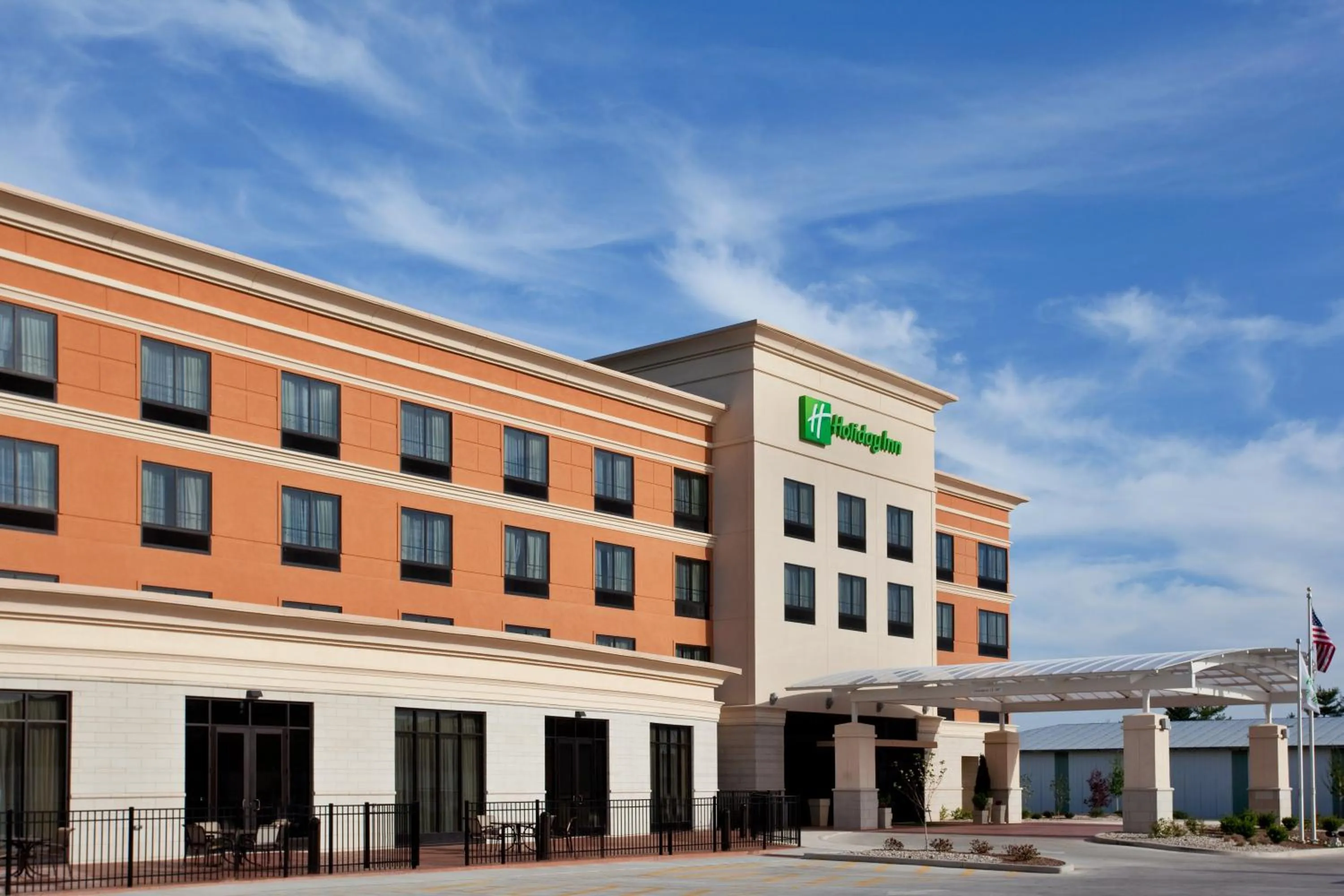 Property building in Holiday Inn Saint Louis-Fairview Heights by IHG