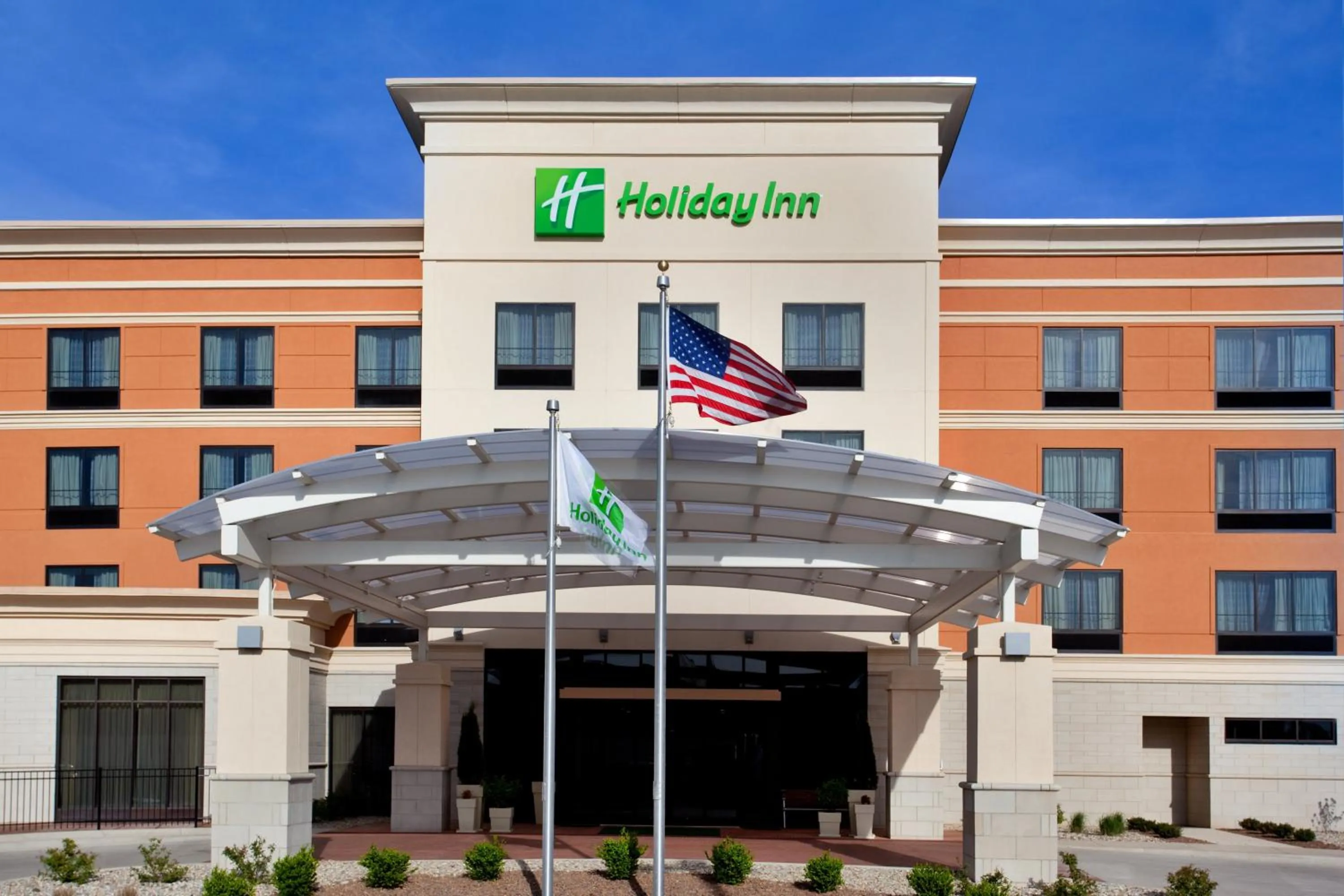 Property building in Holiday Inn Saint Louis-Fairview Heights by IHG