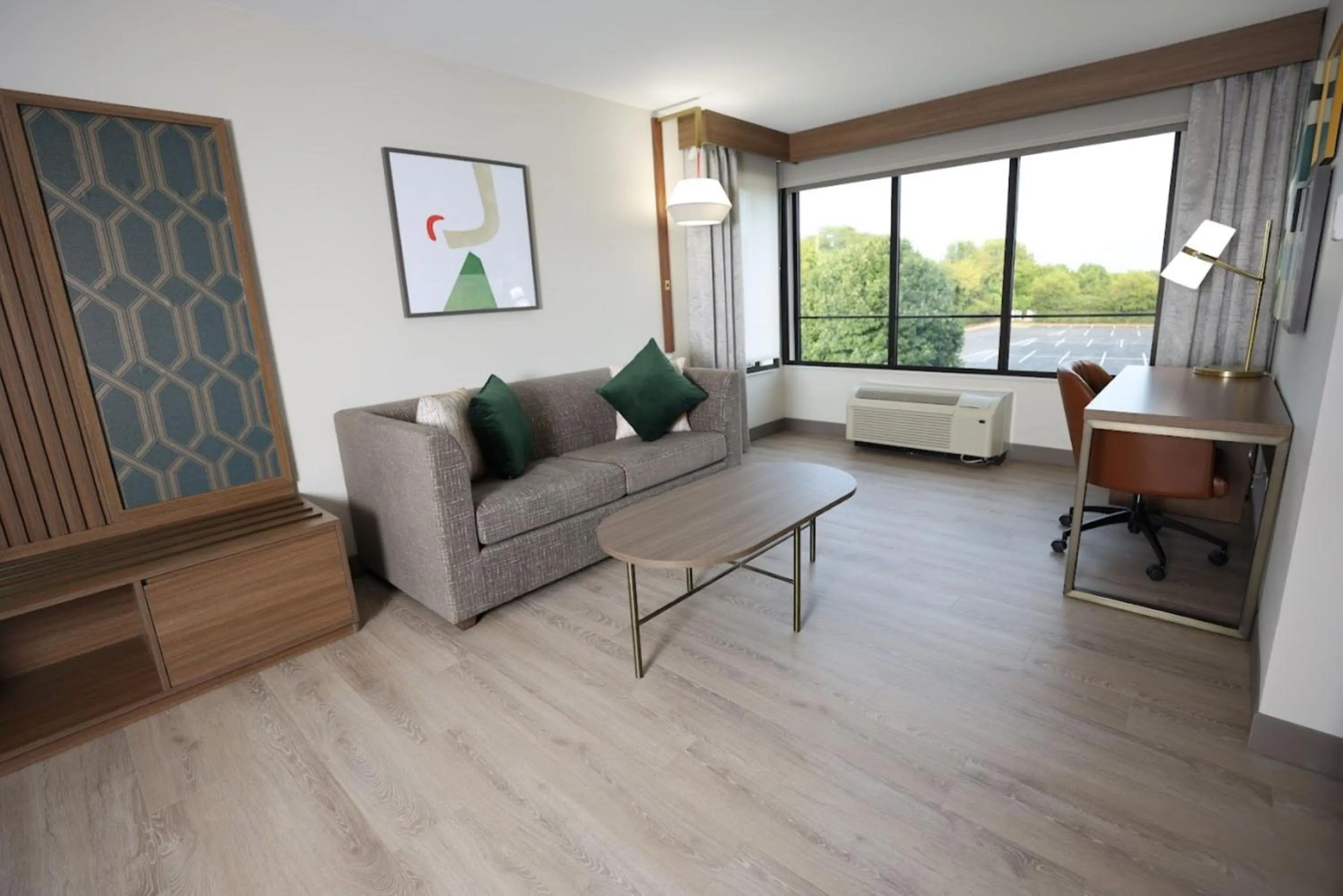 Bedroom in Holiday Inn Saint Louis-Fairview Heights by IHG