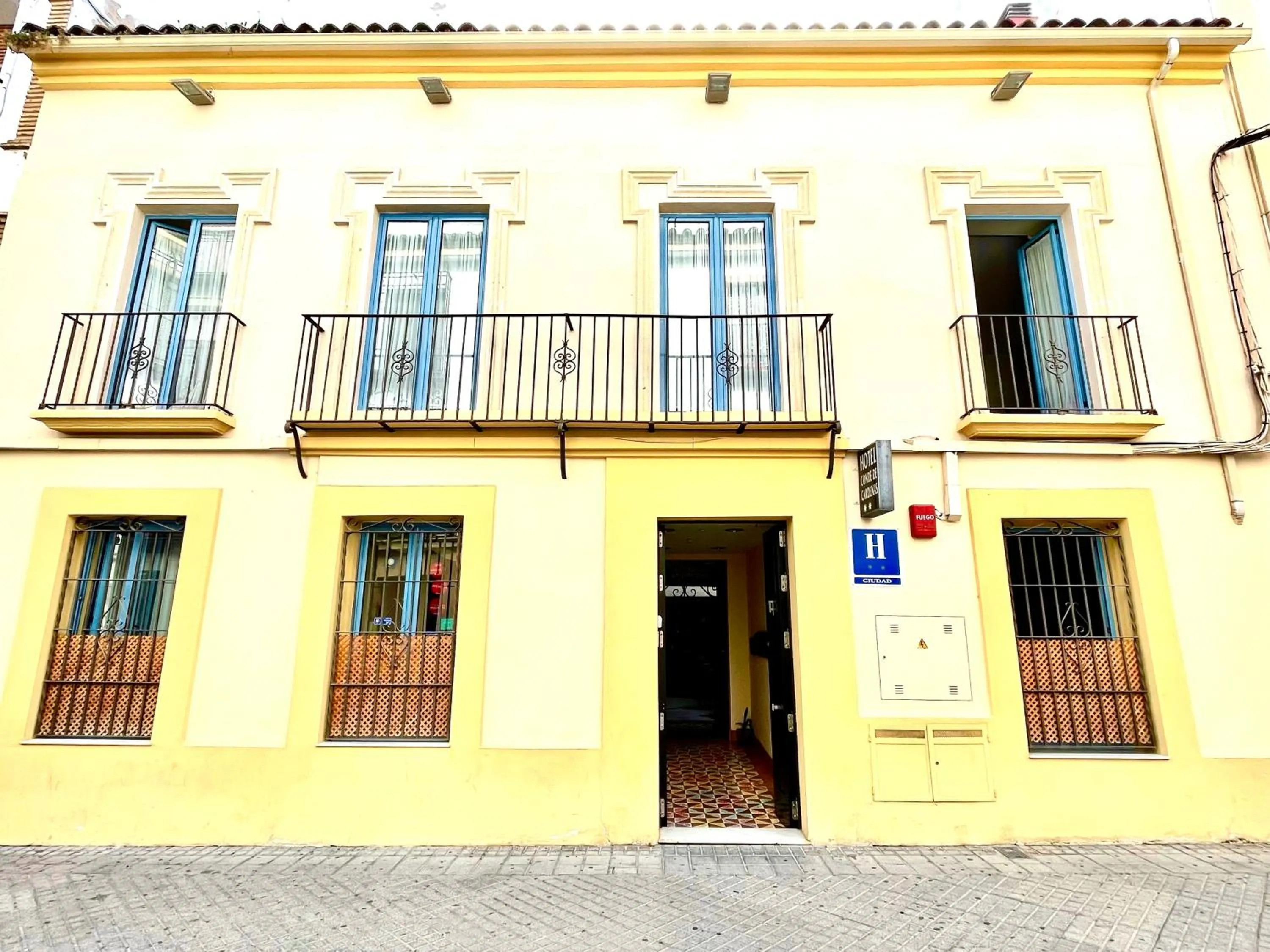 Property building in Hotel Conde de Cárdenas