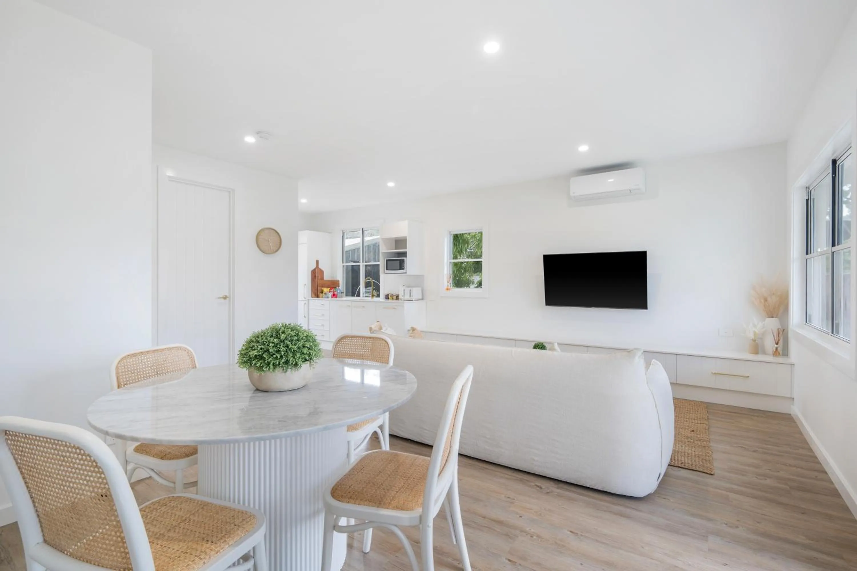 The Med Crescent Head