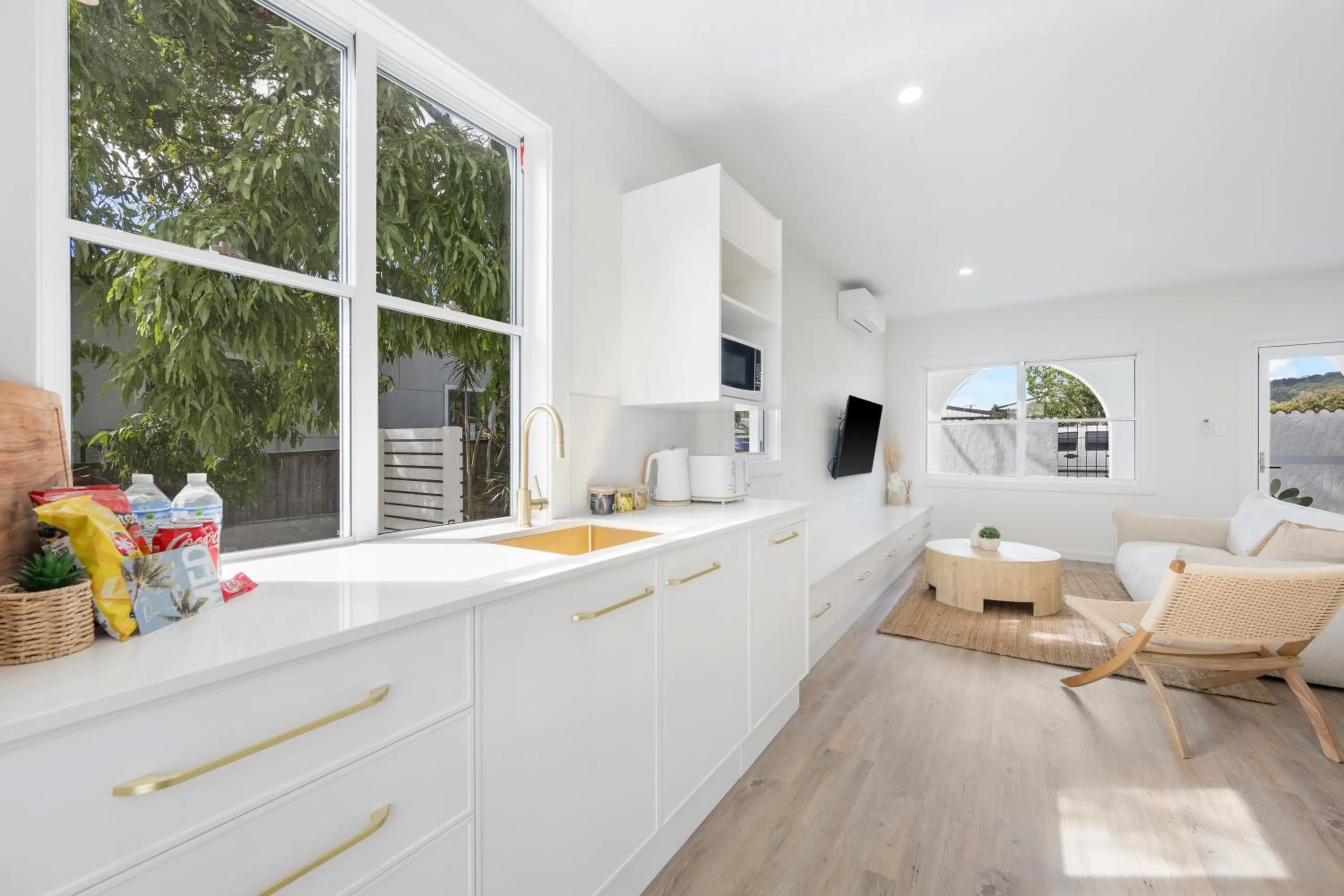 The Med Crescent Head