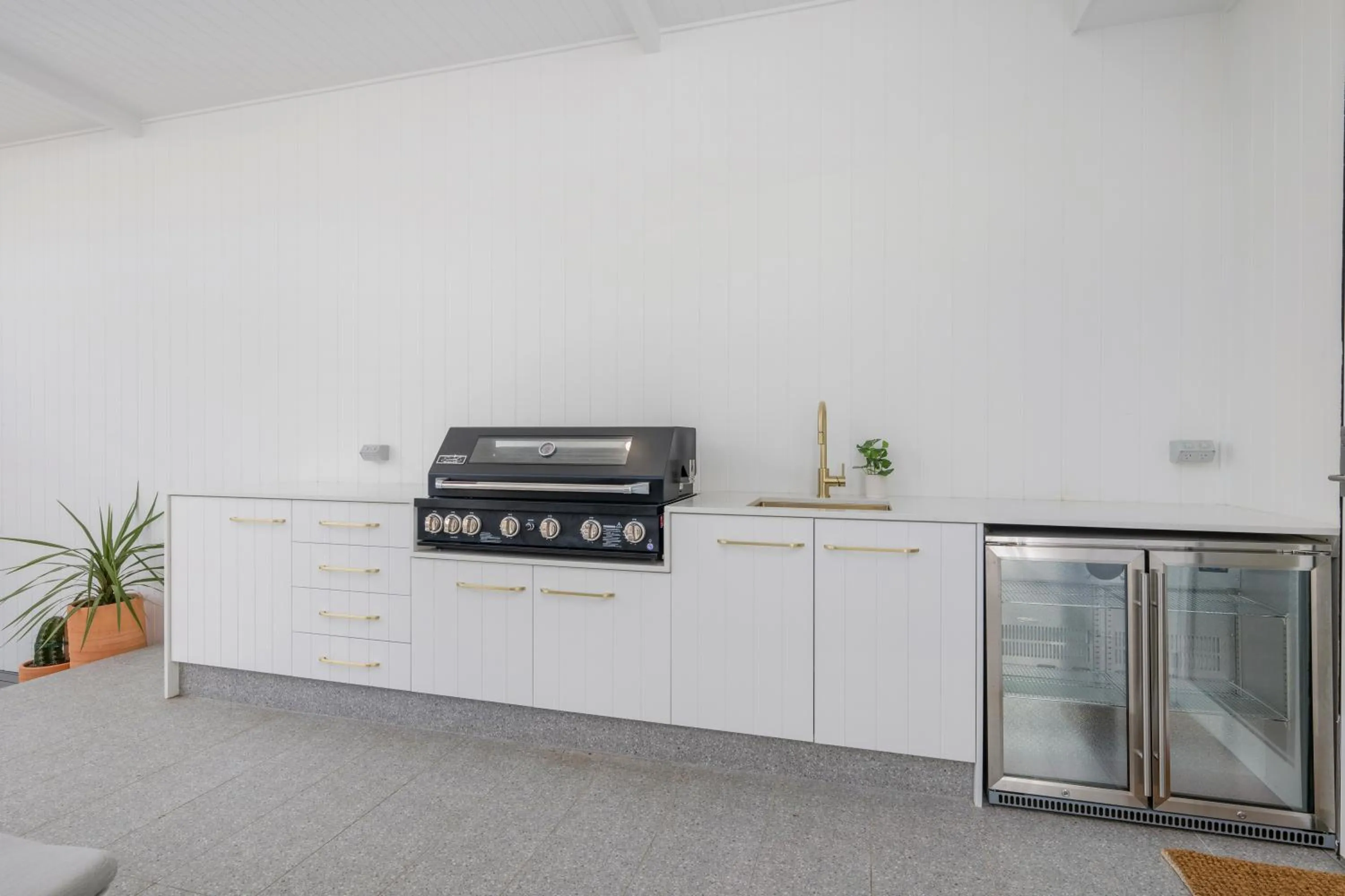 The Med Crescent Head