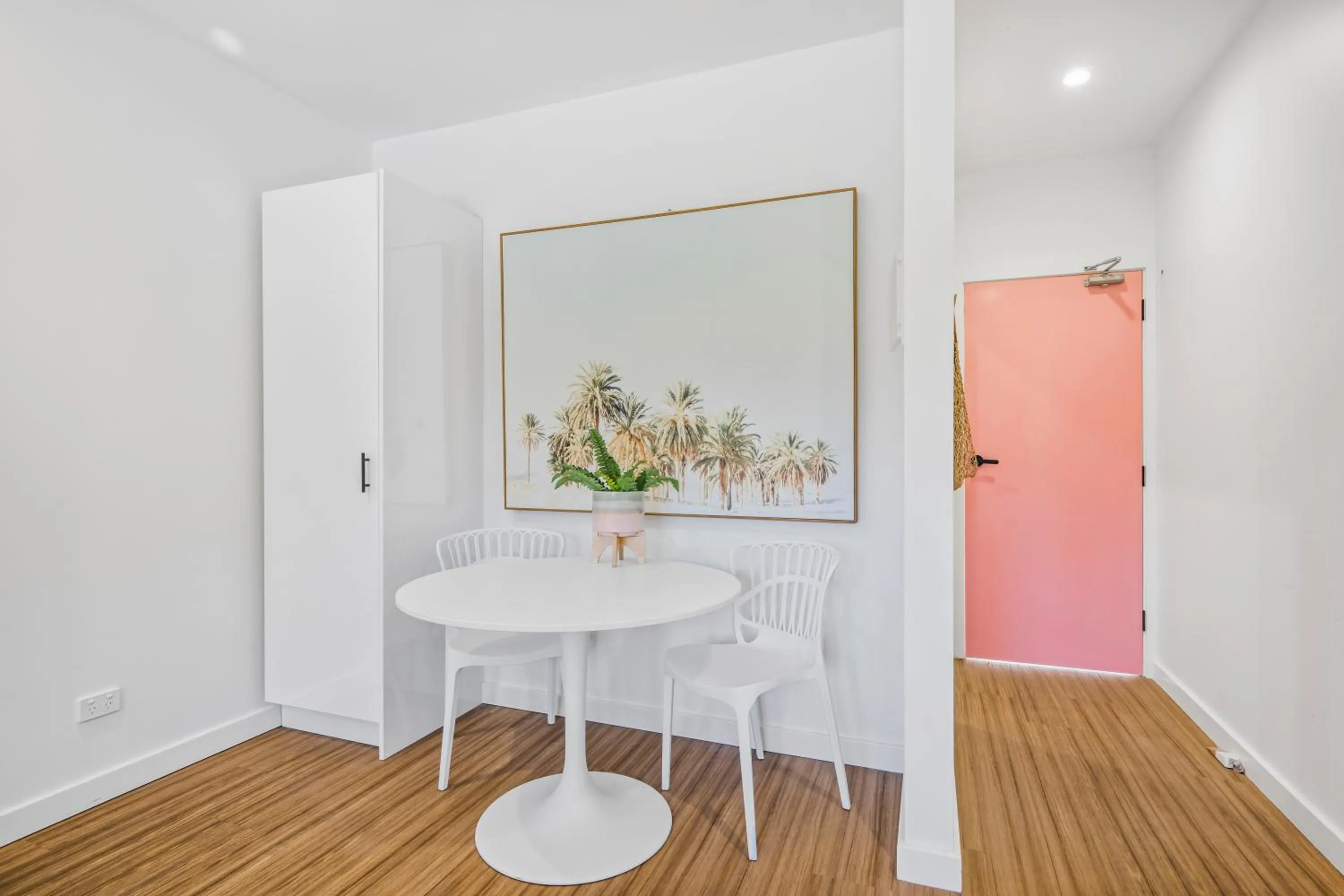 The Med Crescent Head