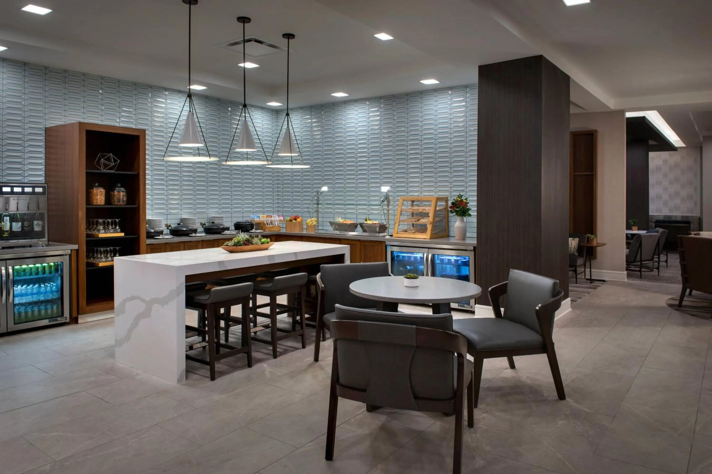 Lounge or bar in Norfolk Waterside Marriott