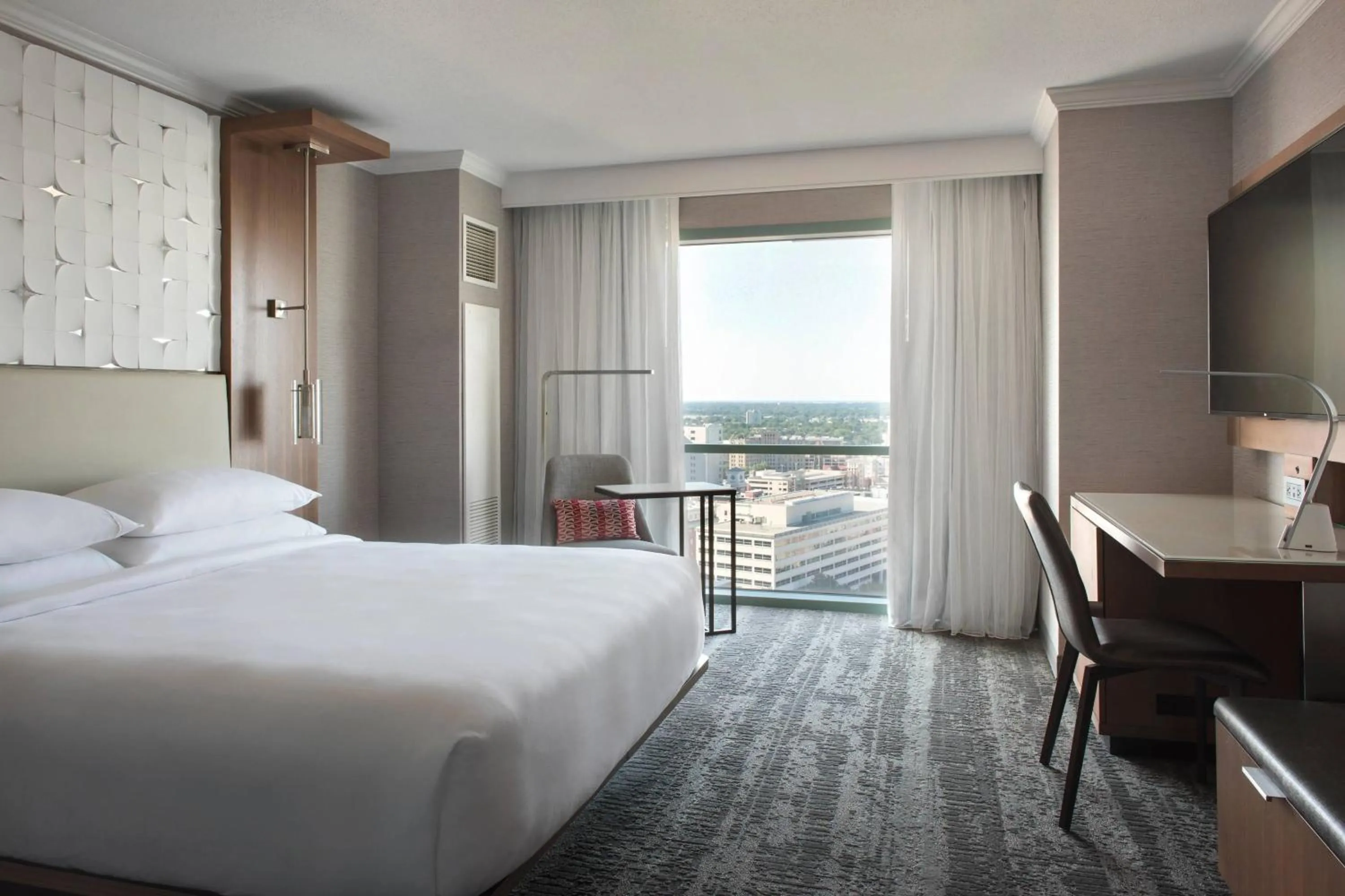 Bedroom, Bed in Norfolk Waterside Marriott