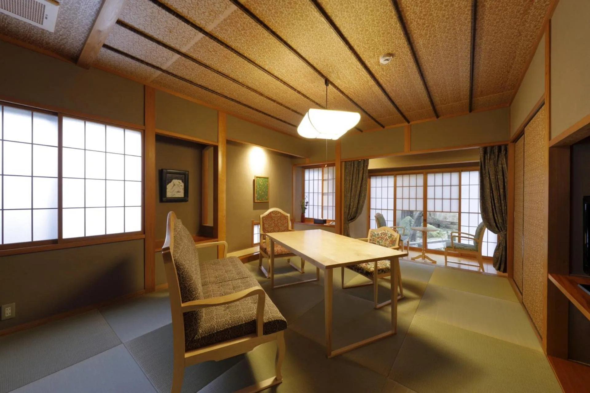 Photo of the whole room in Yufuin Souan Kosumosu