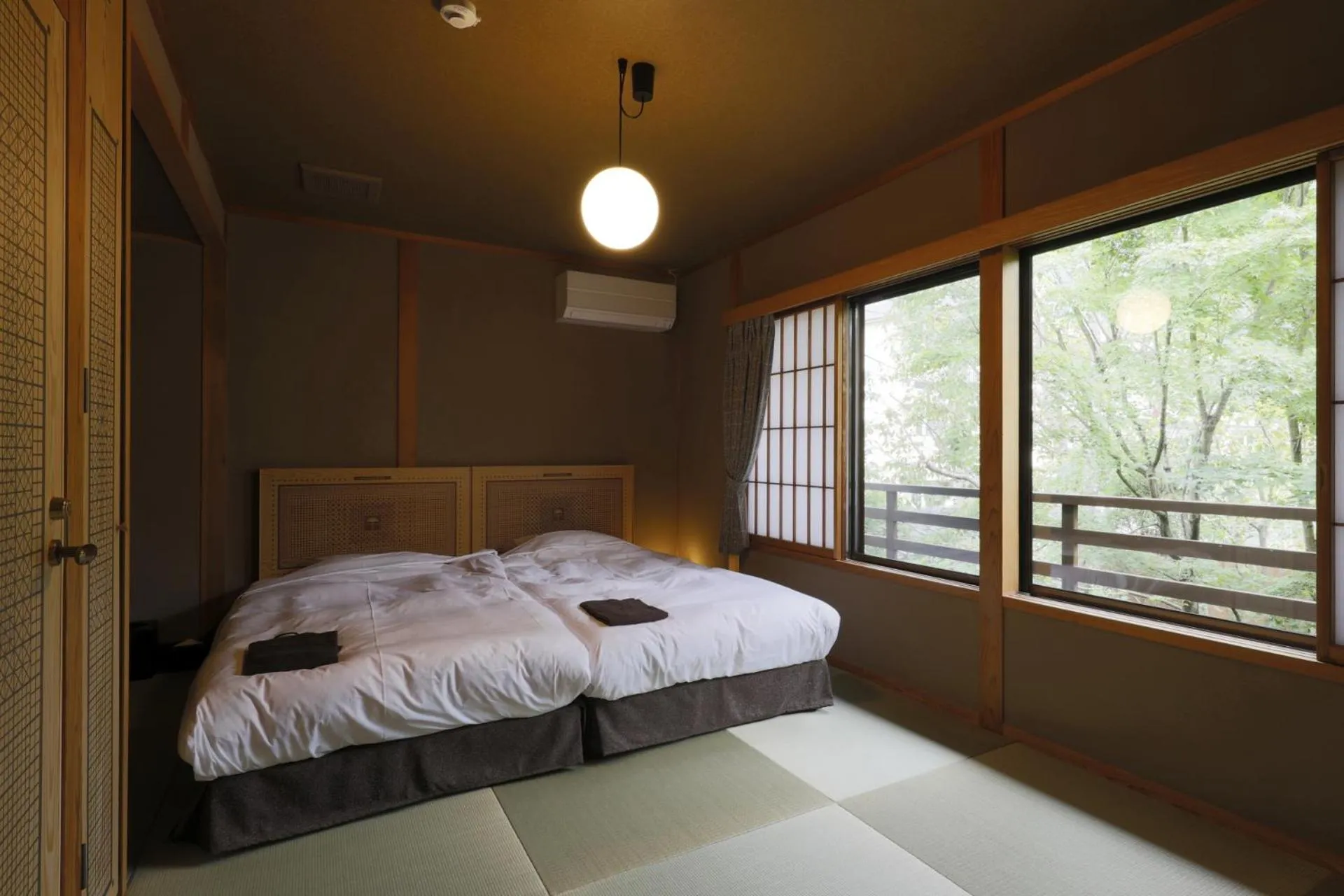 Bed in Yufuin Souan Kosumosu