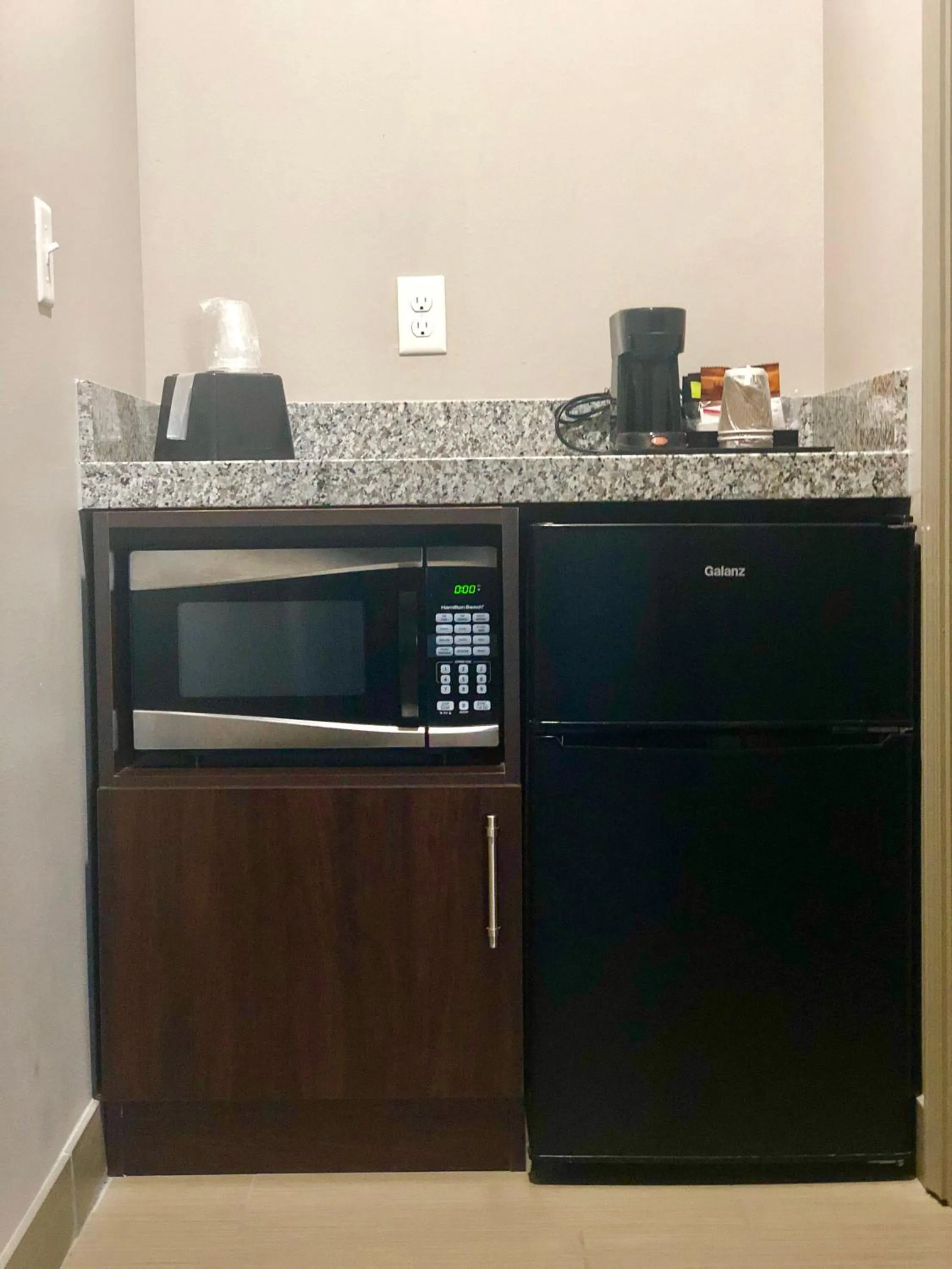 Catoosa Inn & Suites