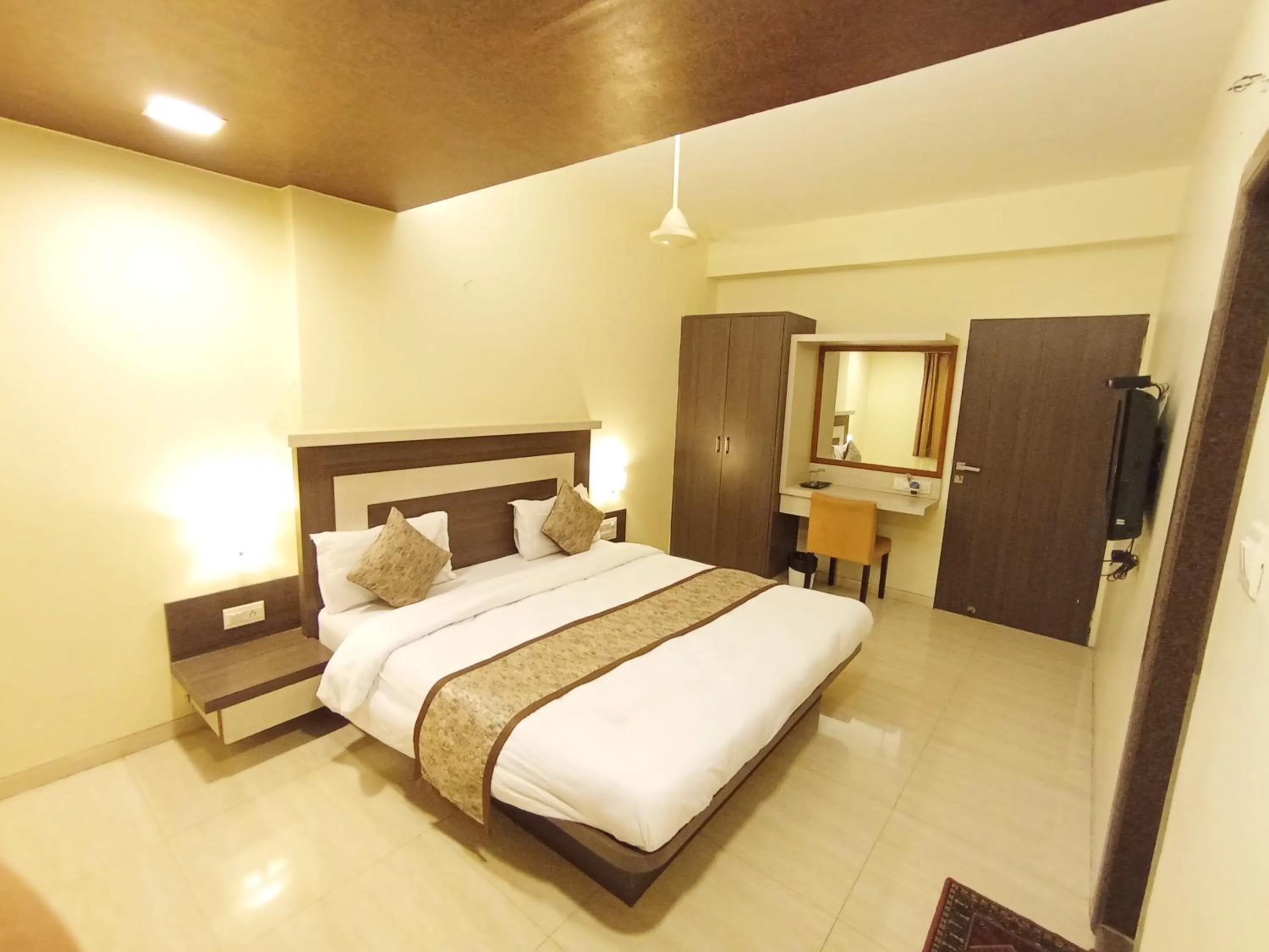 Bed in Hotel Vaikunth By Adamo