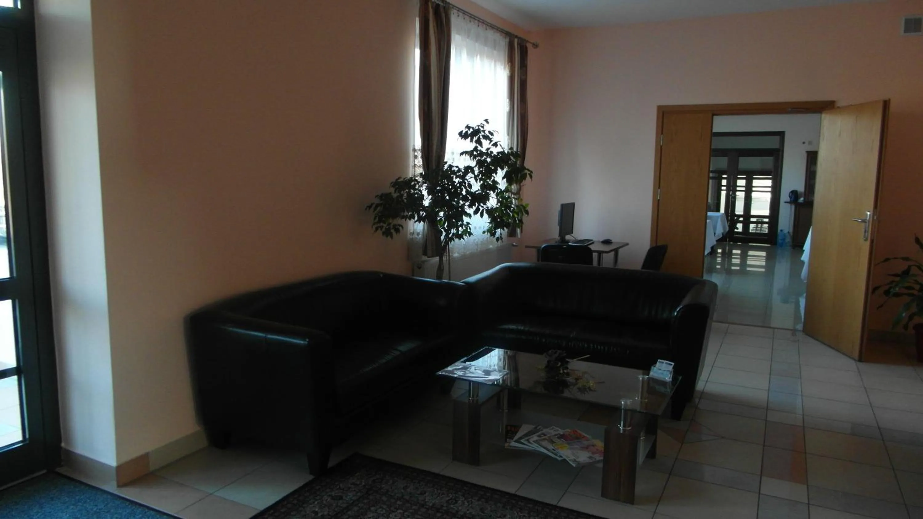 Coffee/tea facilities in Hotel Julianów