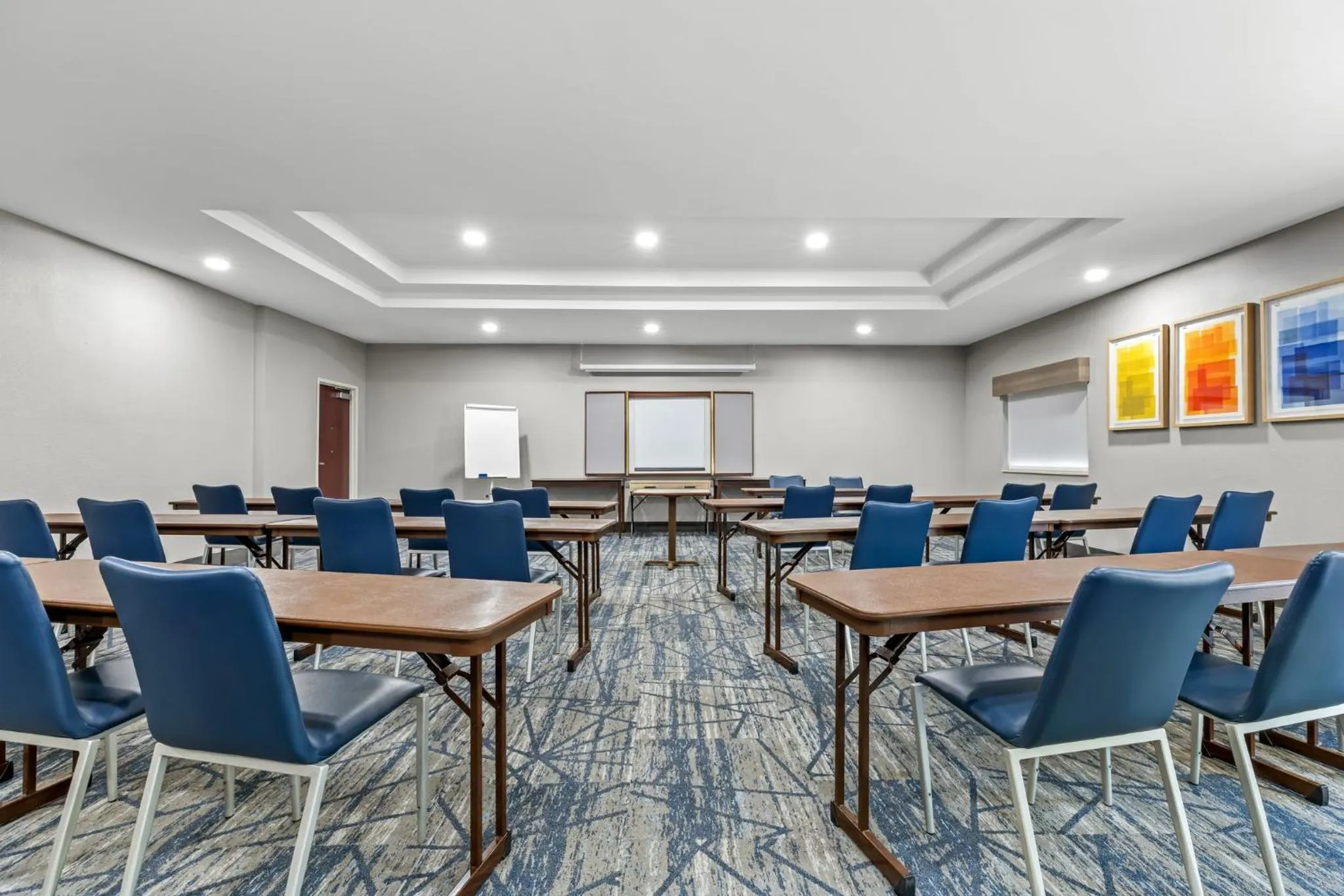 Meeting/conference room in Holiday Inn Express Florence Northeast by IHG