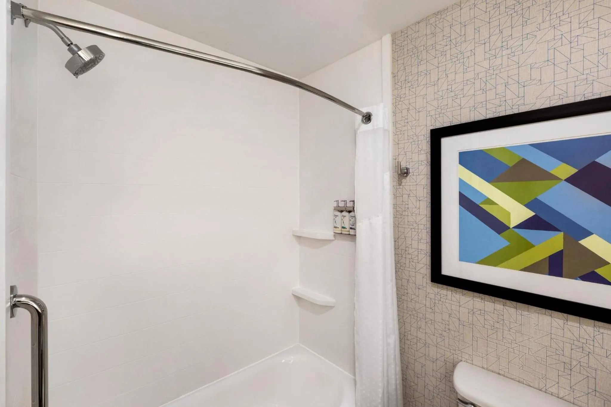 Bathroom in Holiday Inn Express Hotel & Suites Anniston/Oxford by IHG