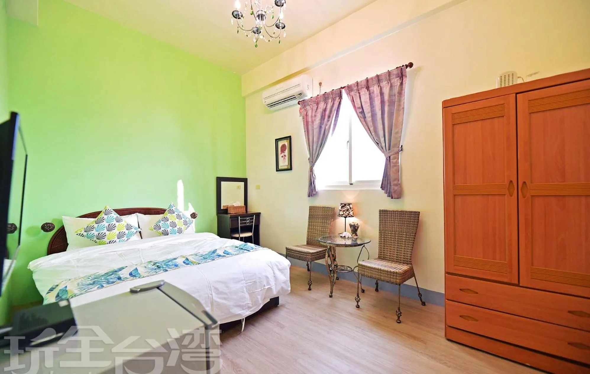TV and multimedia, Bed in Yan Hai De Dai B&B