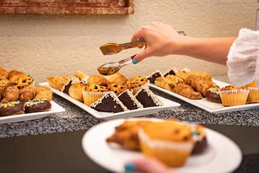 Breakfast in MR Apart Providencia (ex Apart Neruda)