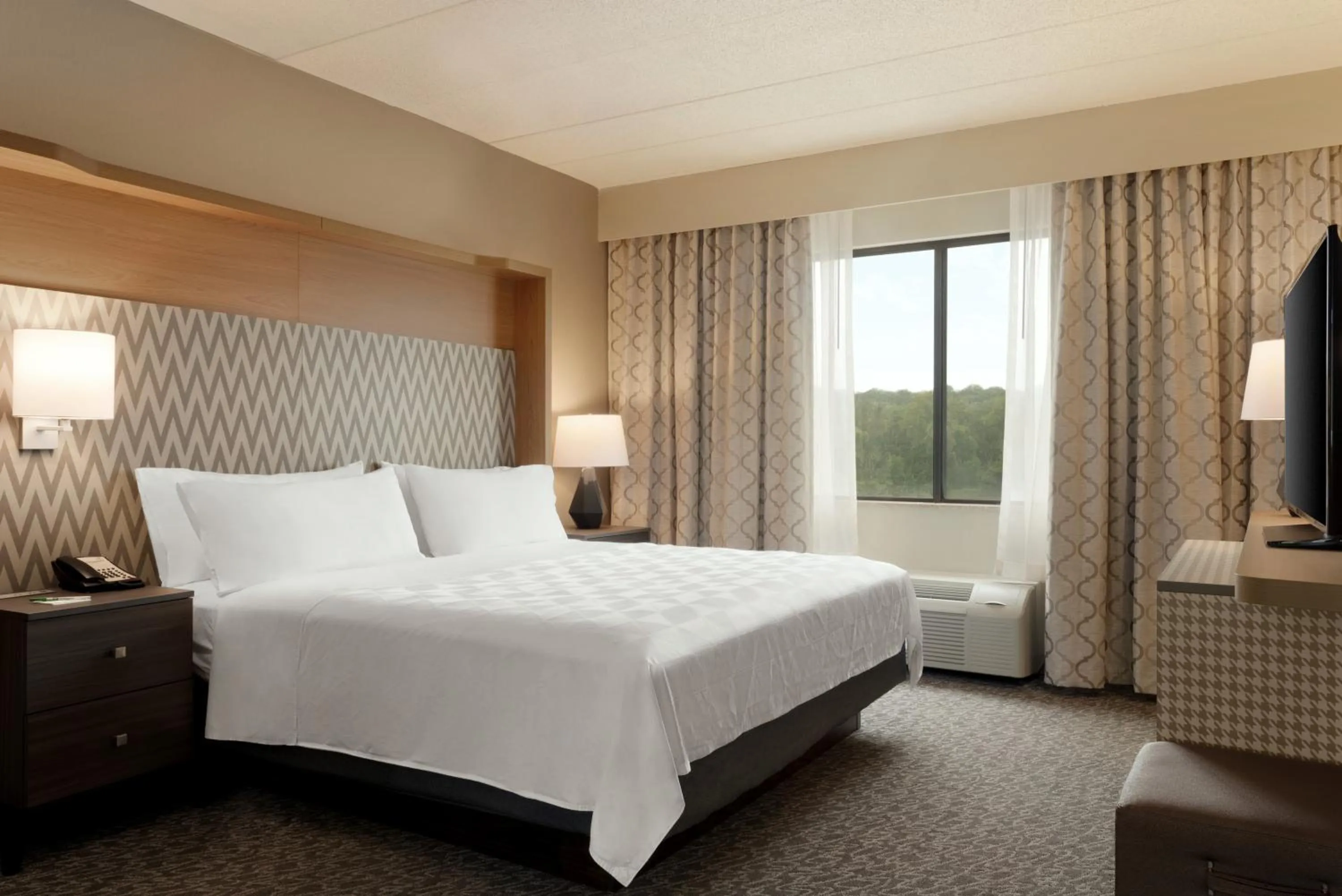 Bed in Holiday Inn Hotel & Suites Council Bluffs by IHG