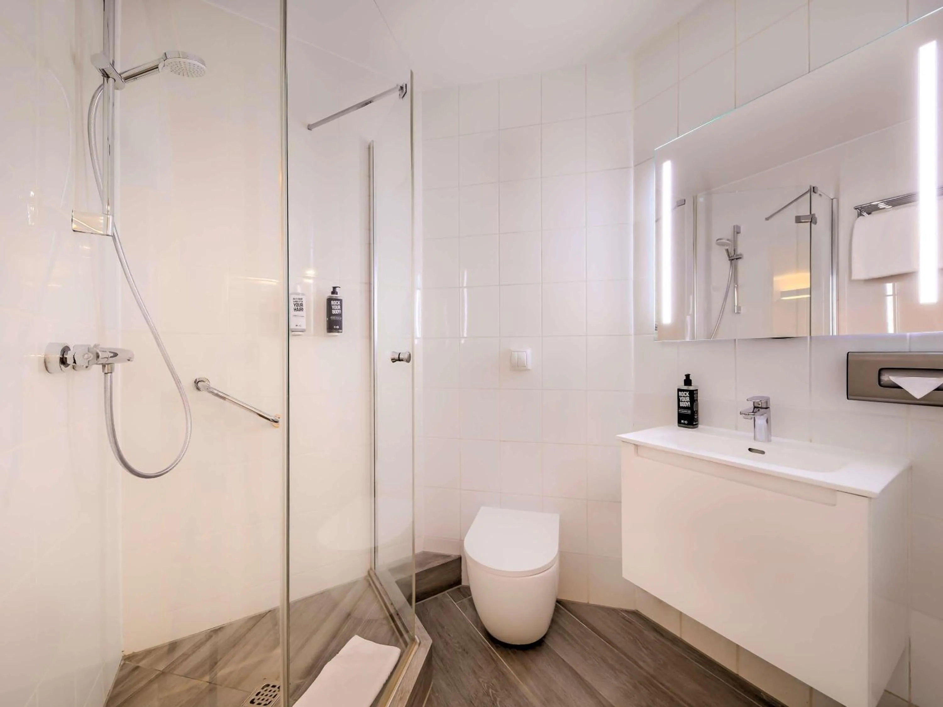 Bedroom in Hotel Ibis Krakow Centrum