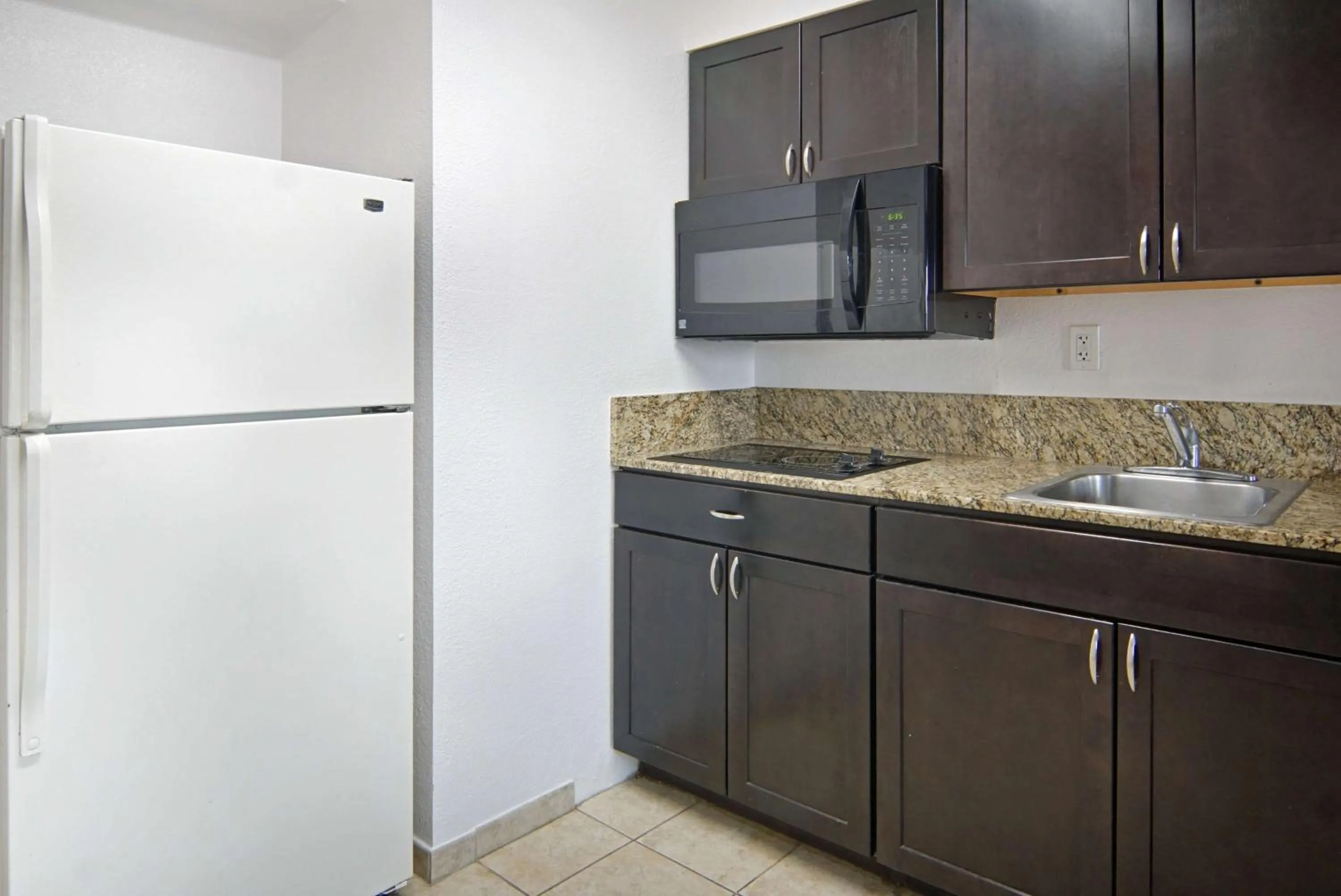 Kitchen or kitchenette in Motel 6-Lancaster, TX - DeSoto - Lancaster