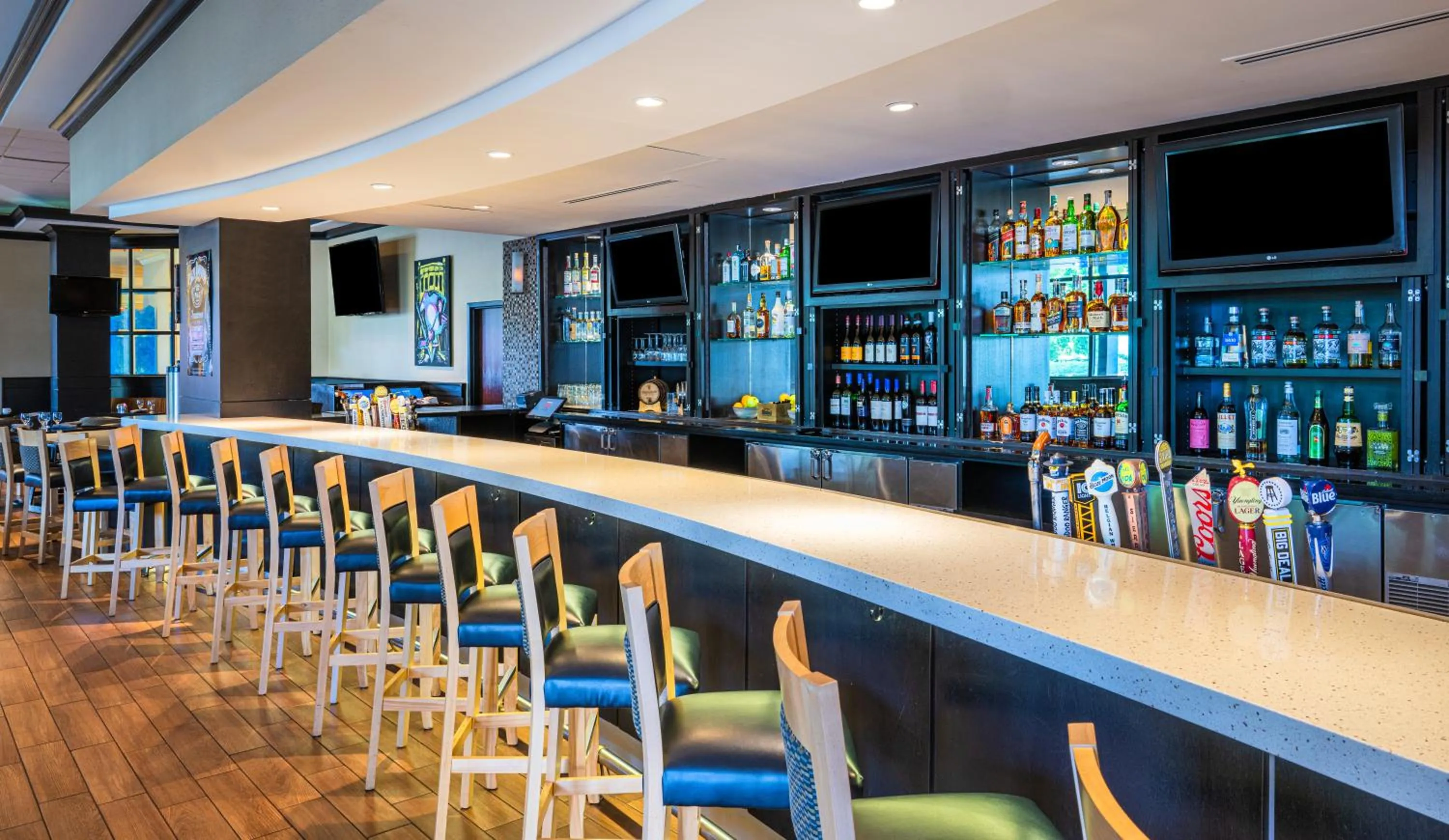 Restaurant/places to eat in Pittsburgh Marriott City Center