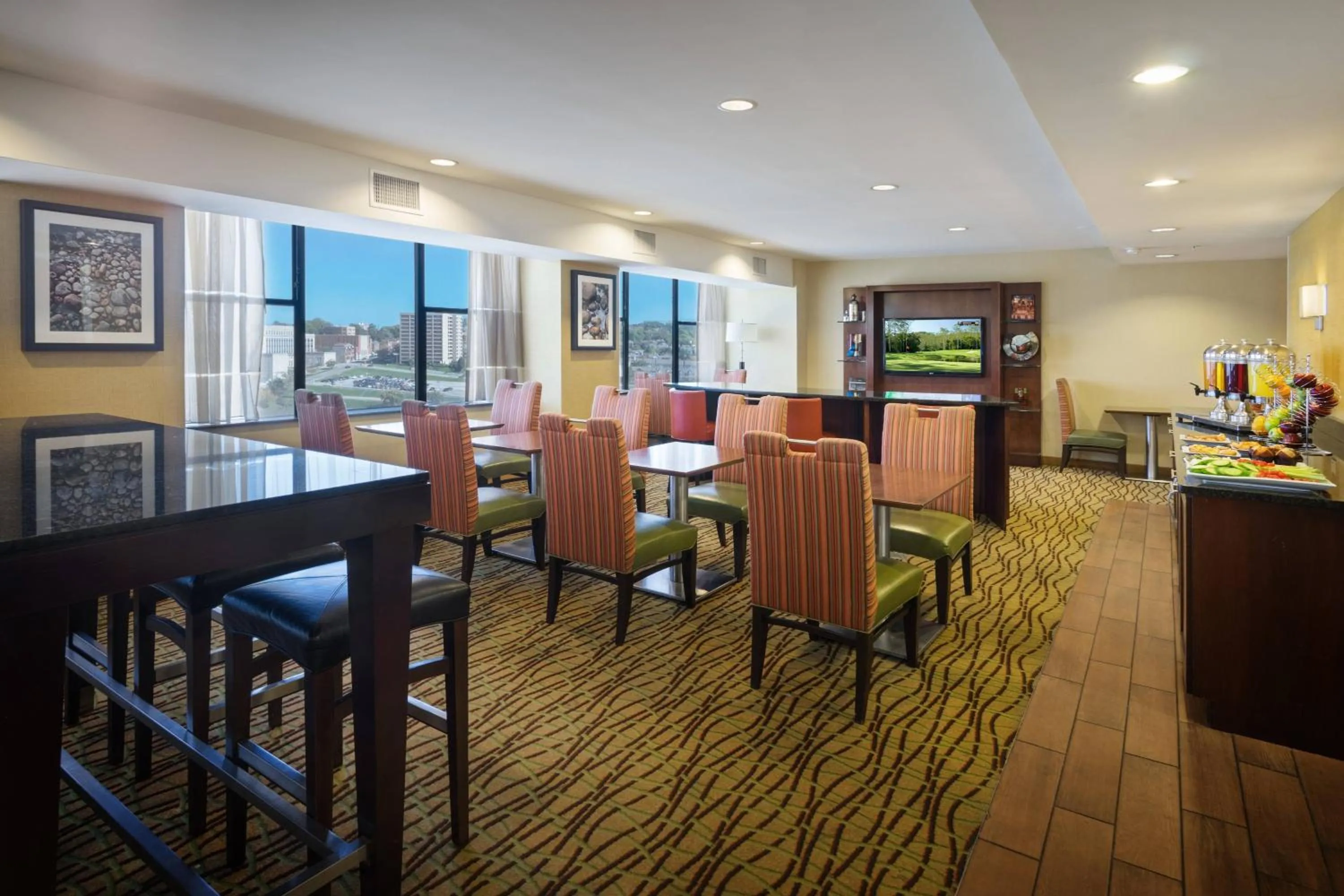 Lounge or bar in Pittsburgh Marriott City Center
