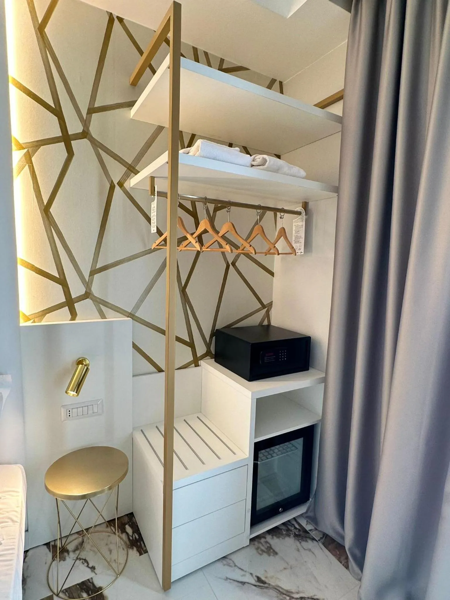 oven in Hotel Cenisio