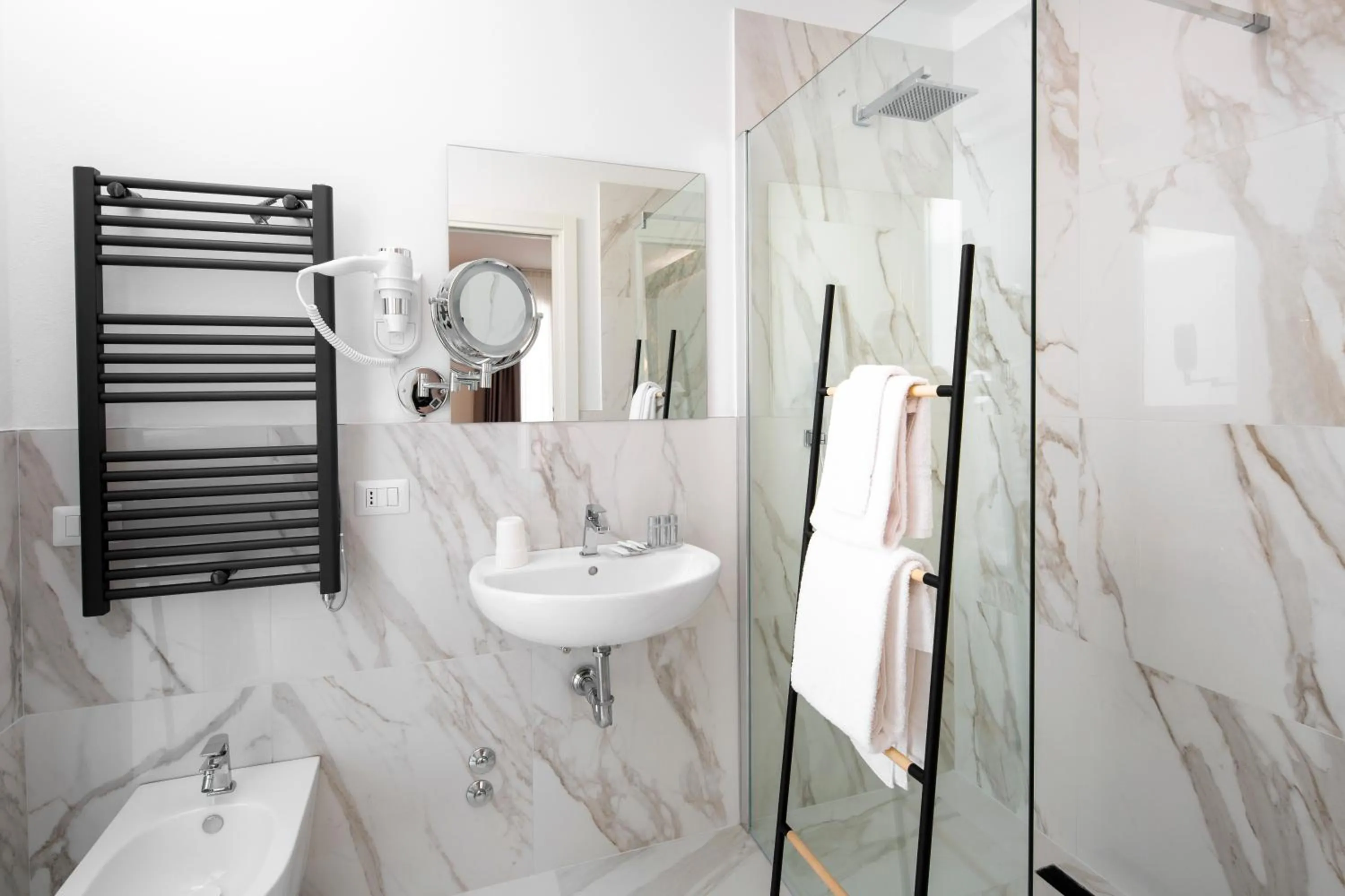 Bathroom in Hotel Cenisio