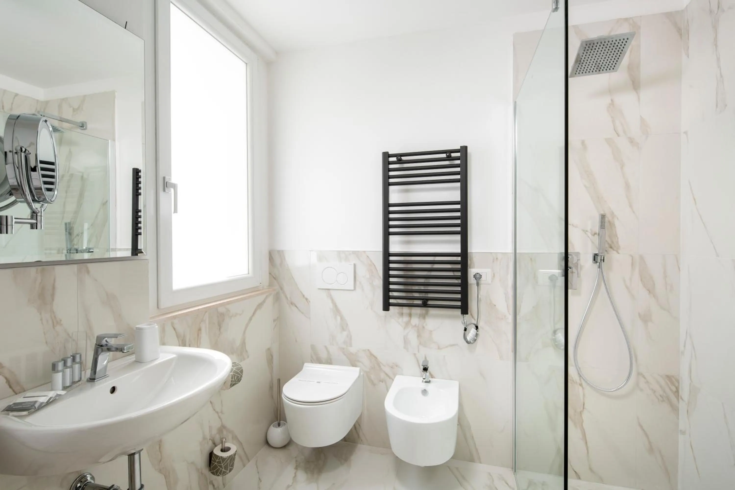 Bathroom in Hotel Cenisio