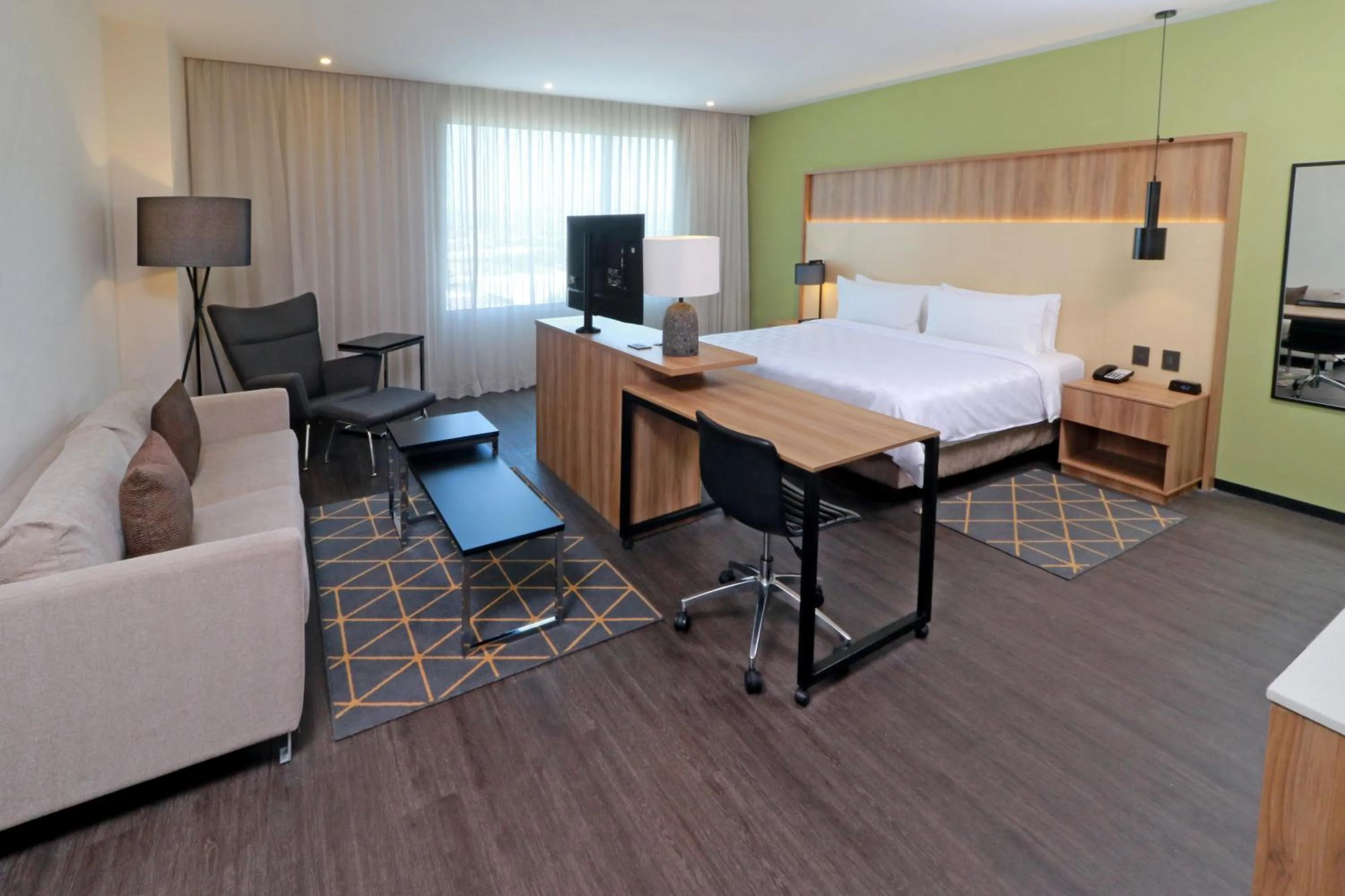 Photo of the whole room, Bed in Holiday Inn San Luis Potosi-Quijote by IHG
