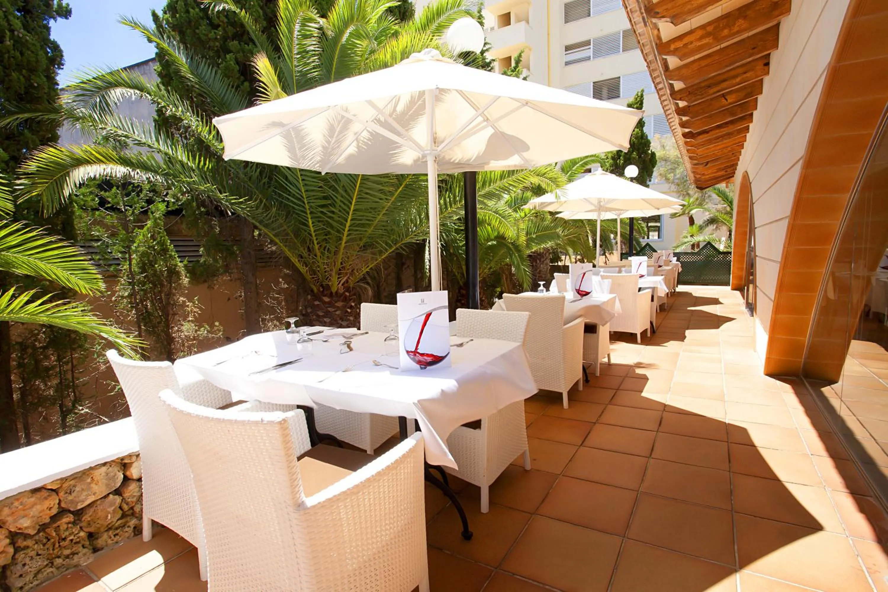 Restaurant/places to eat in Hipotels Mediterraneo Club
