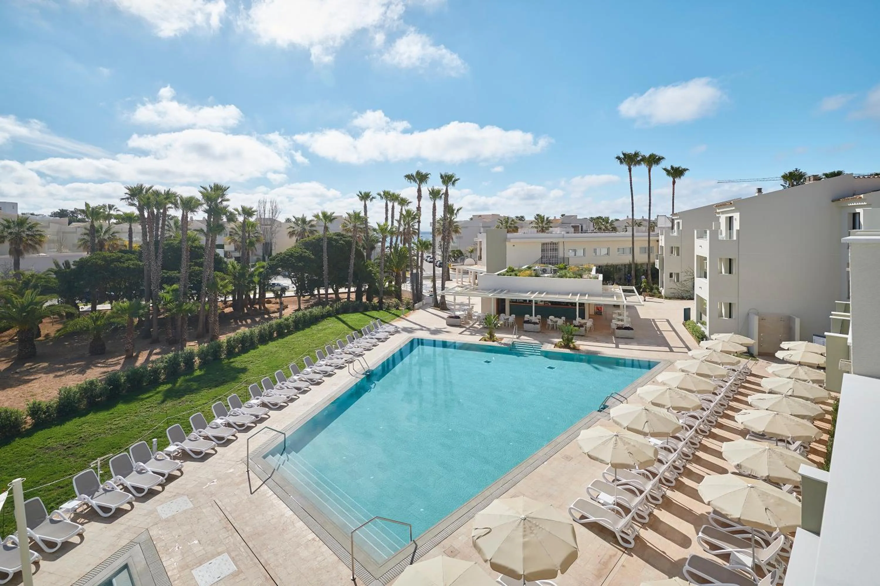 Property building in Hipotels Mediterraneo Club