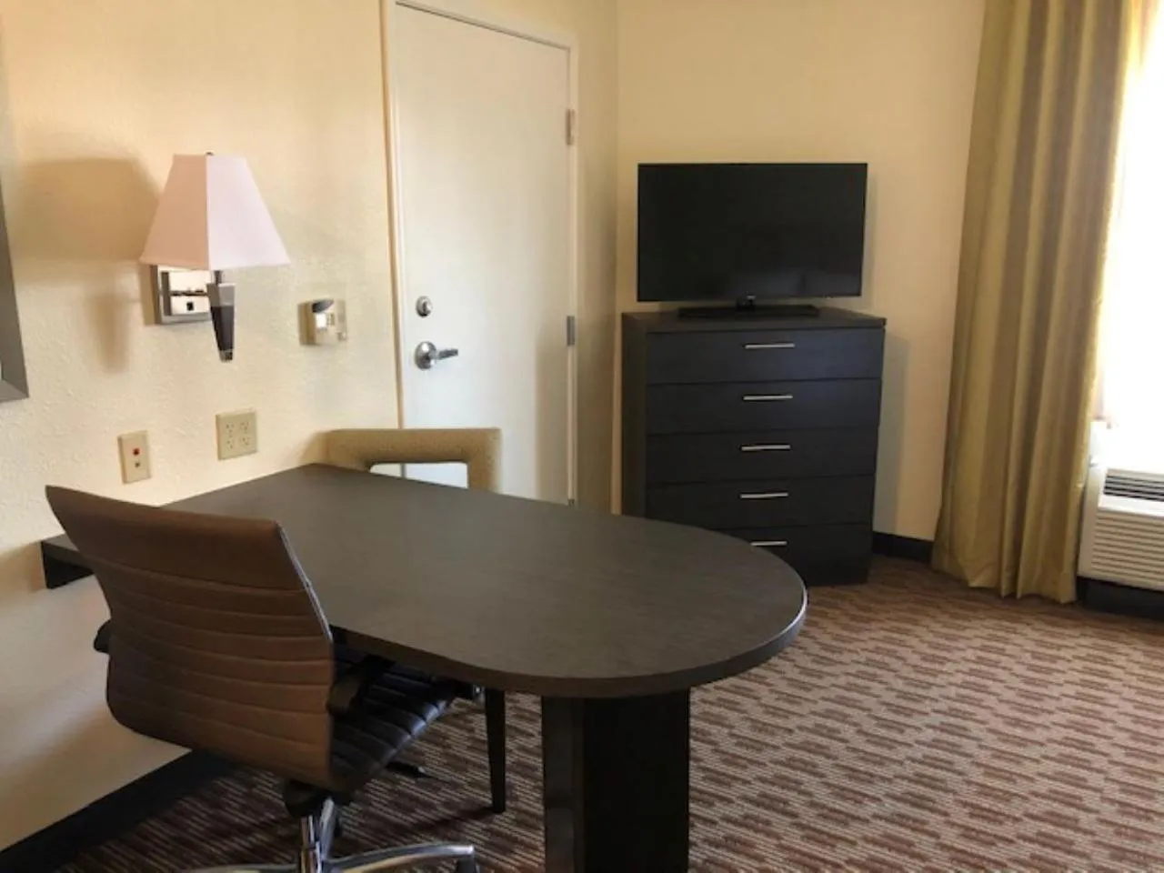 Living room in Candlewood Suites Fort Wayne - NW by IHG