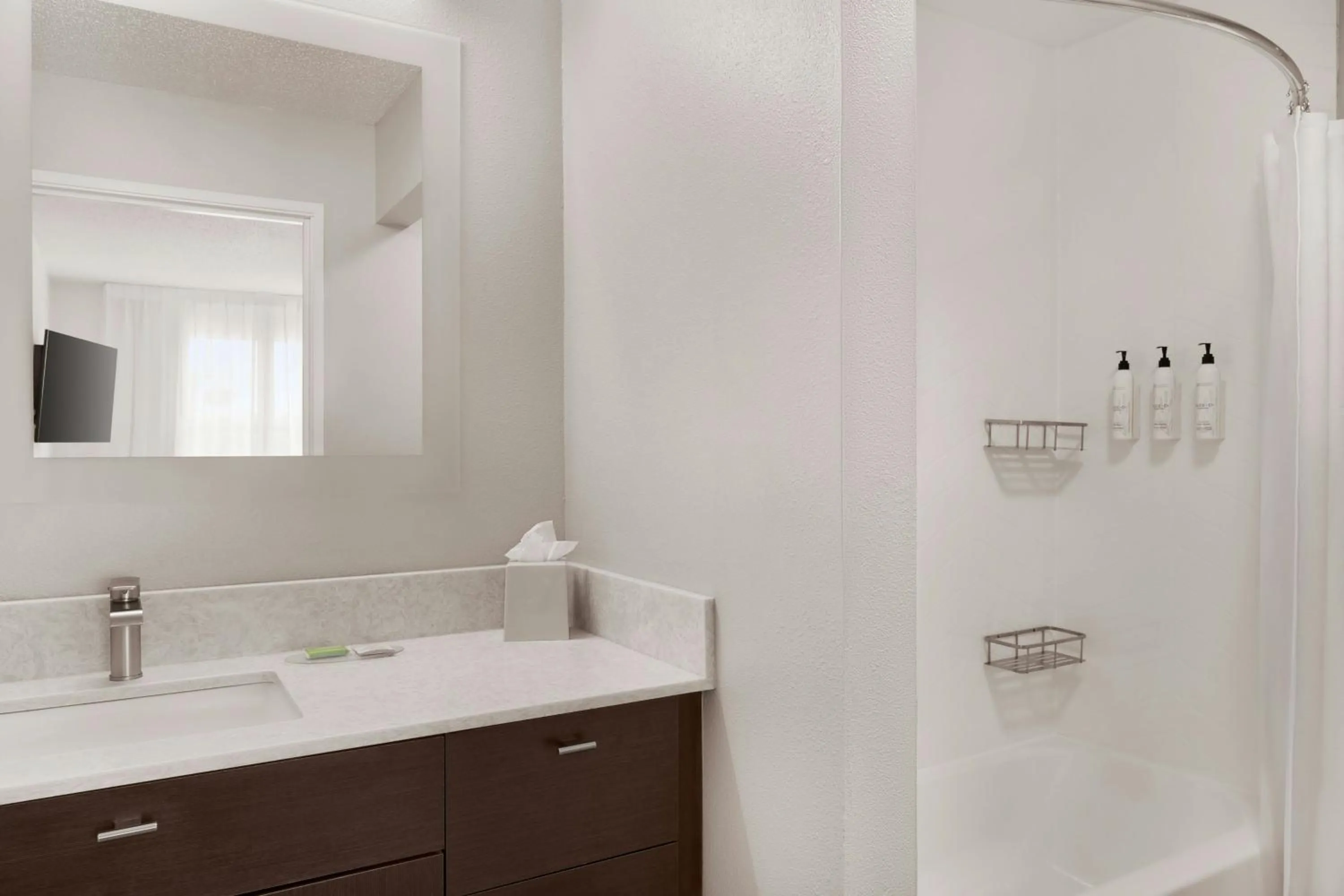 Bathroom in TownePlace Suites by Marriott Chicago Naperville