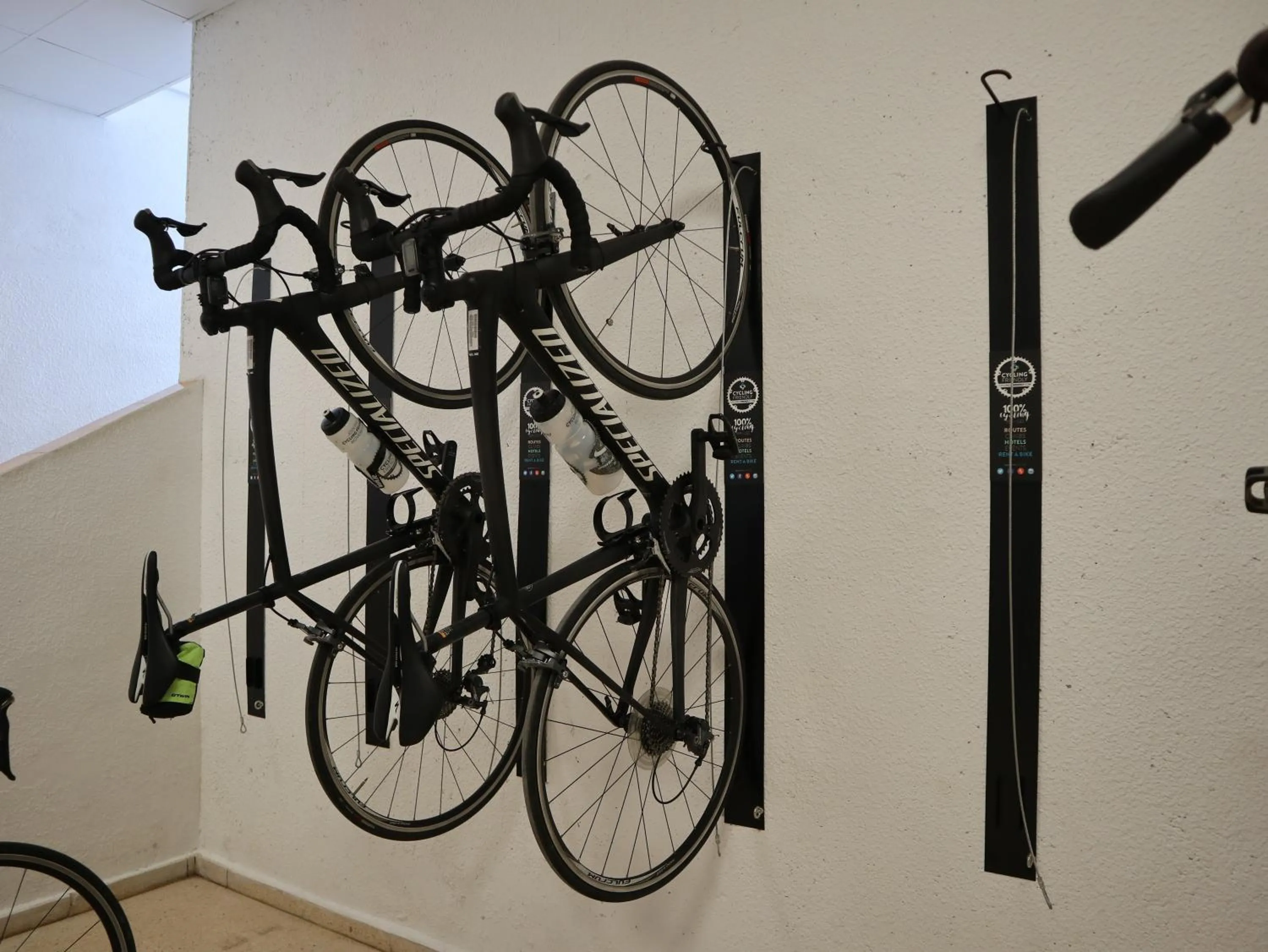 Cycling in Blau Punta Reina