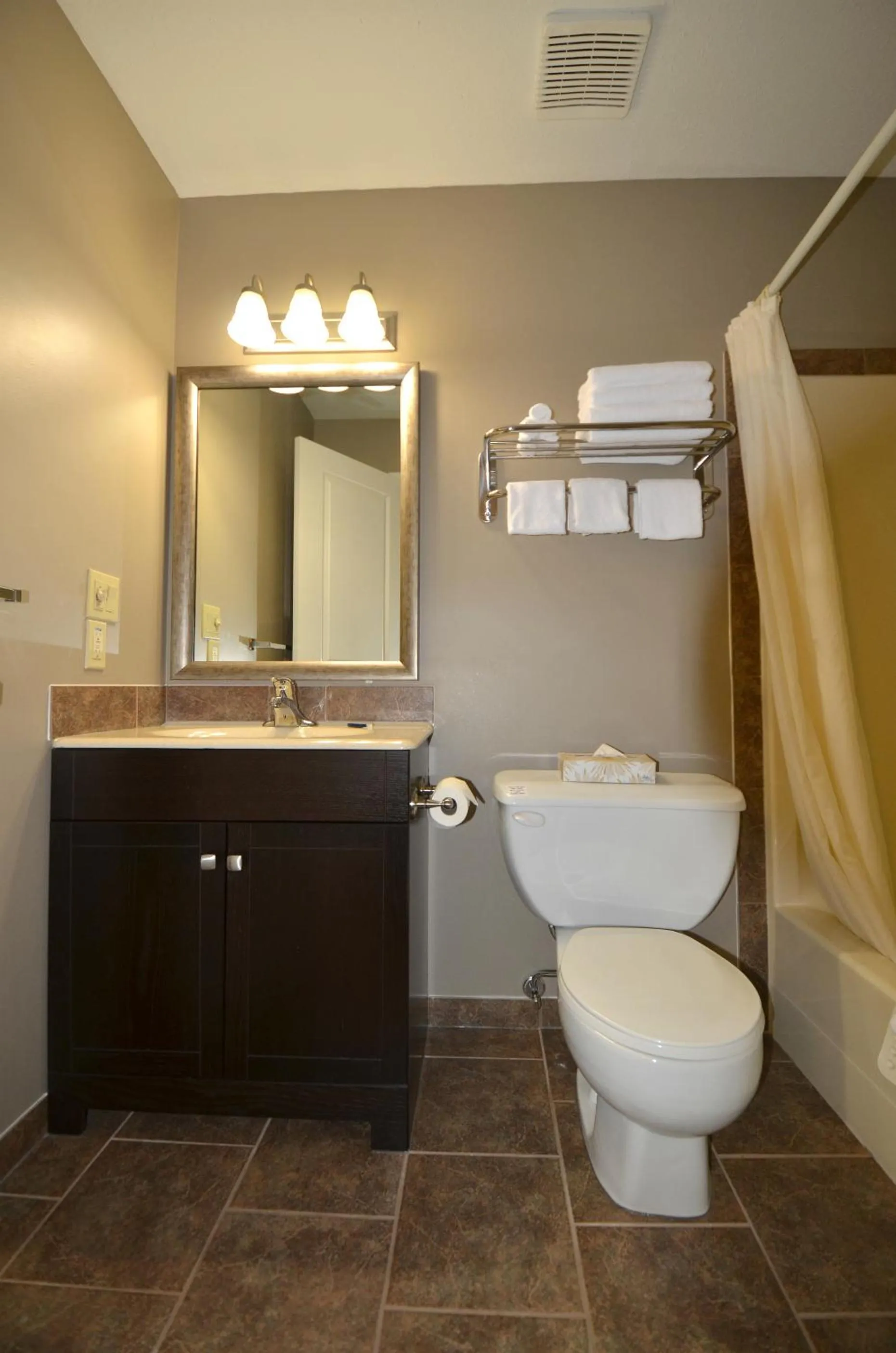 Bathroom in Siesta Suites