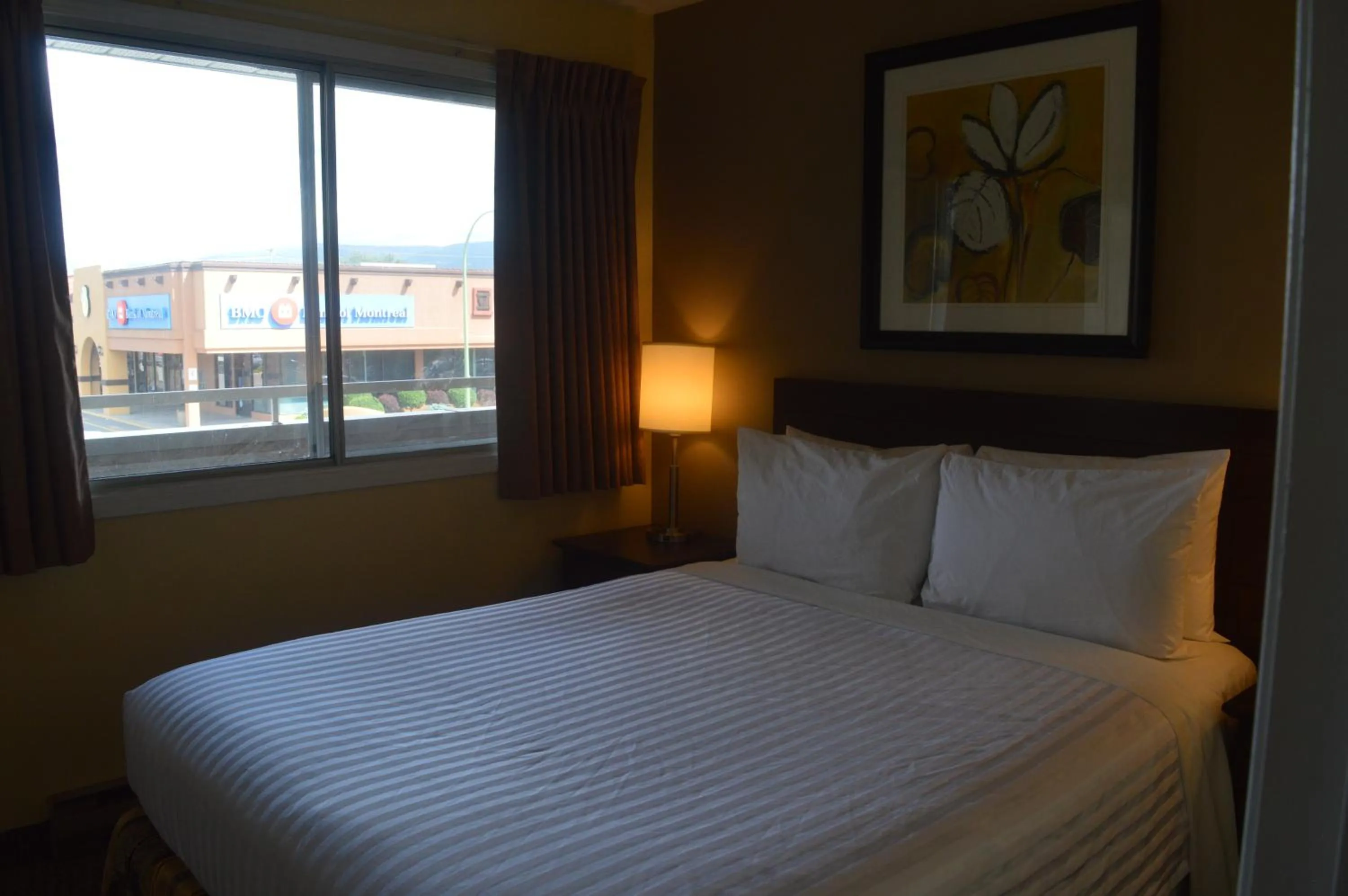 Bedroom, Bed in Siesta Suites